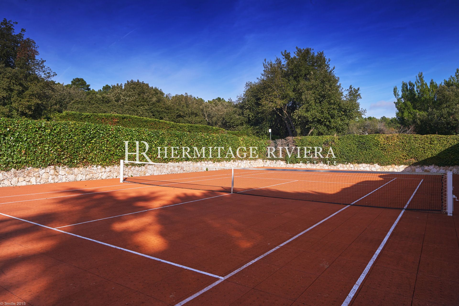 Atemberaubendes Anwesen - Tennisplatz - Fußballplatz - Hubschrauberlandeplatz (bild 25)