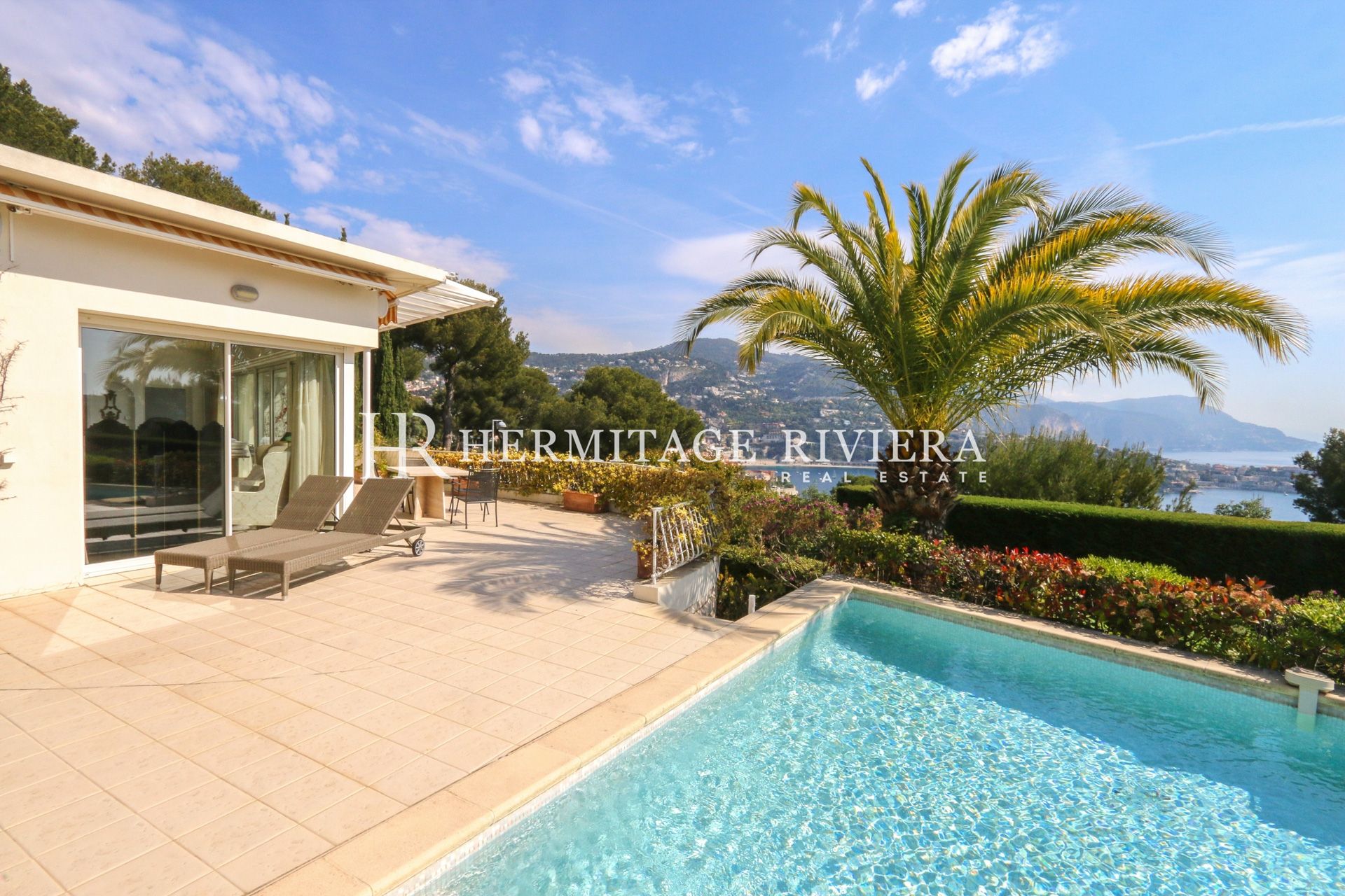 Views of the Bay and Cap Ferrat - Pool - Garage (image 3)