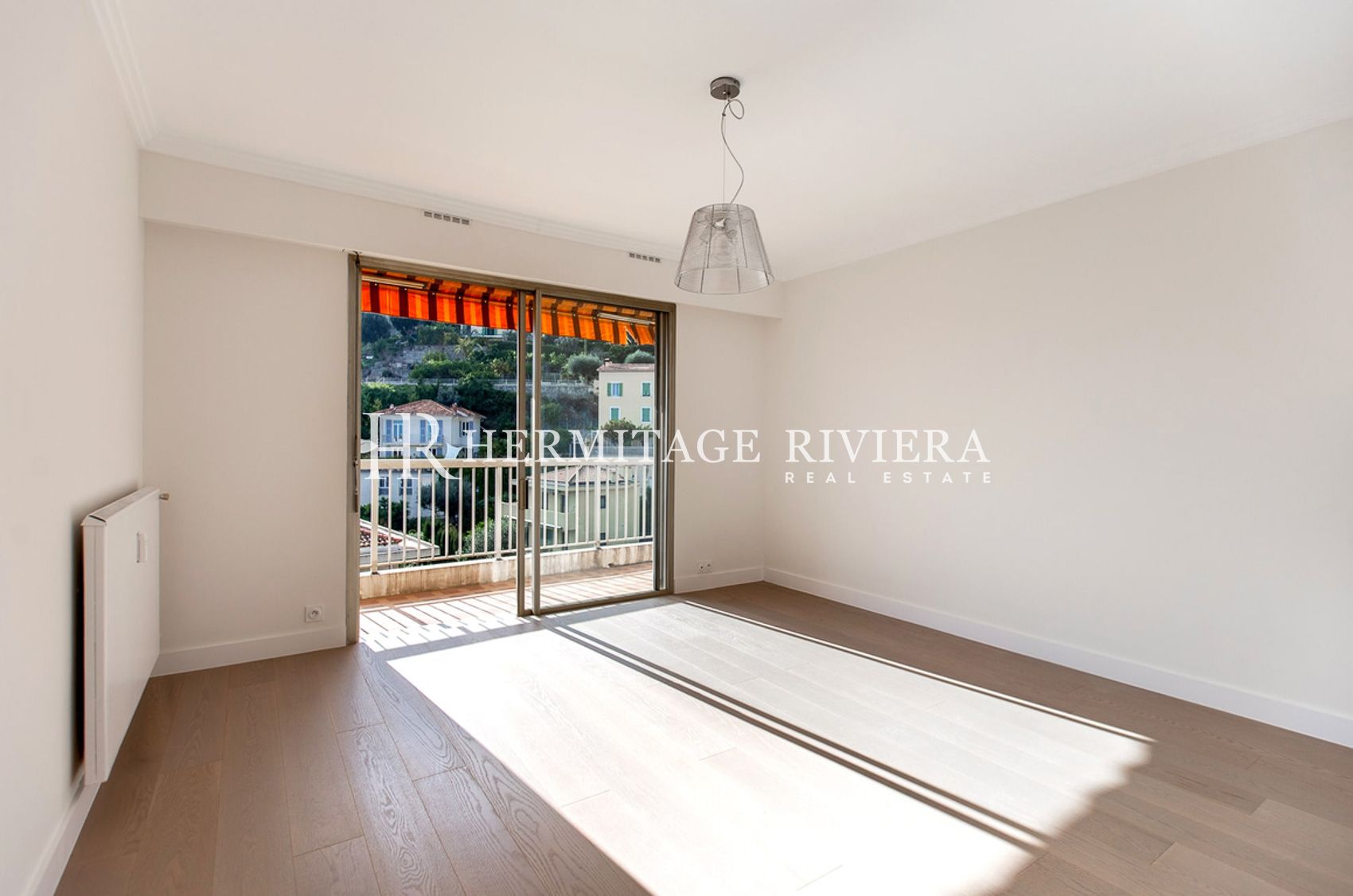 Penthouse i Beaulieu-sur-Mer 1-roms leilighet Renovert Terrasse Havutsikt (bilde 4)