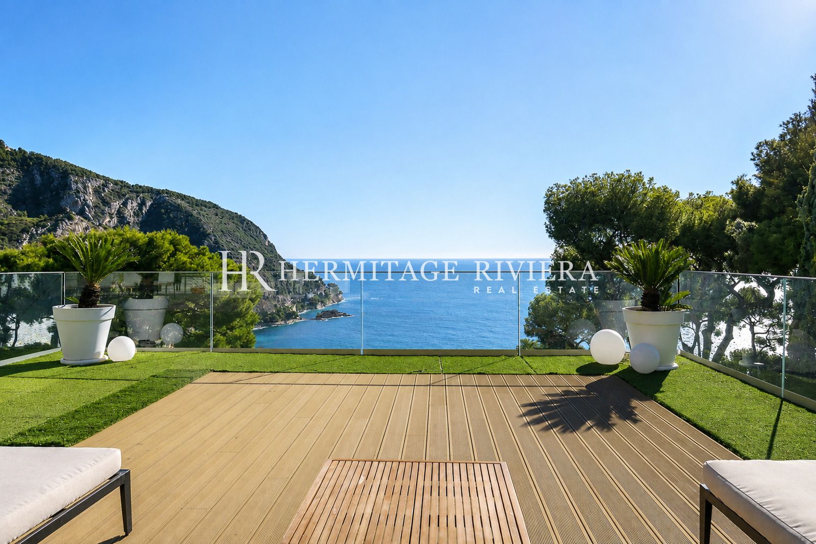 Villa in Èze-sur-Mer Außergewöhnliche Villa mit atemberaubendem Meerblick (bild 2)