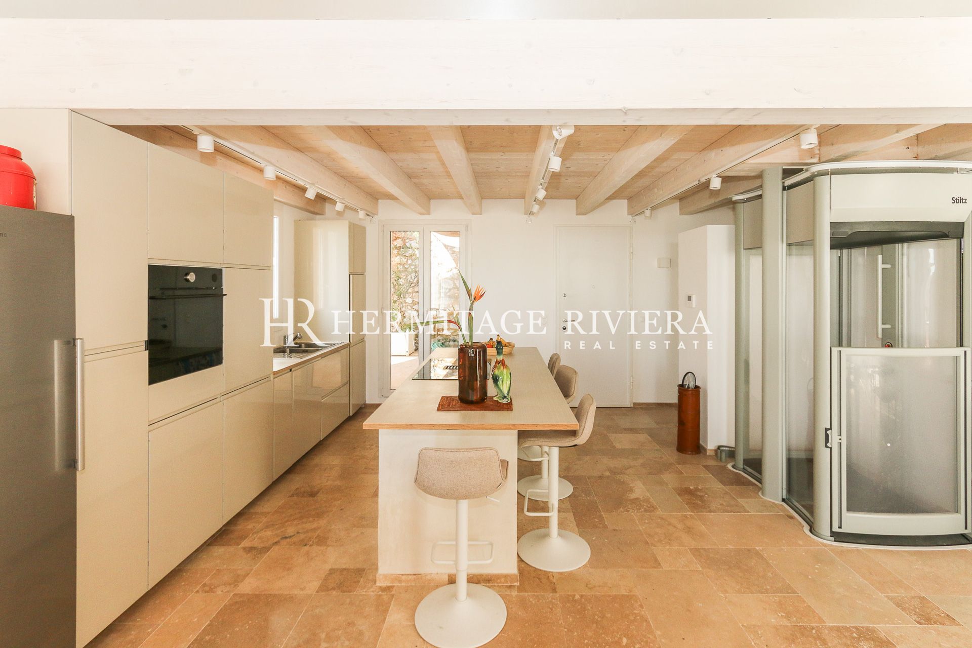 Villa reformada - Vista al mar - Cerca de playas (imagen 4)