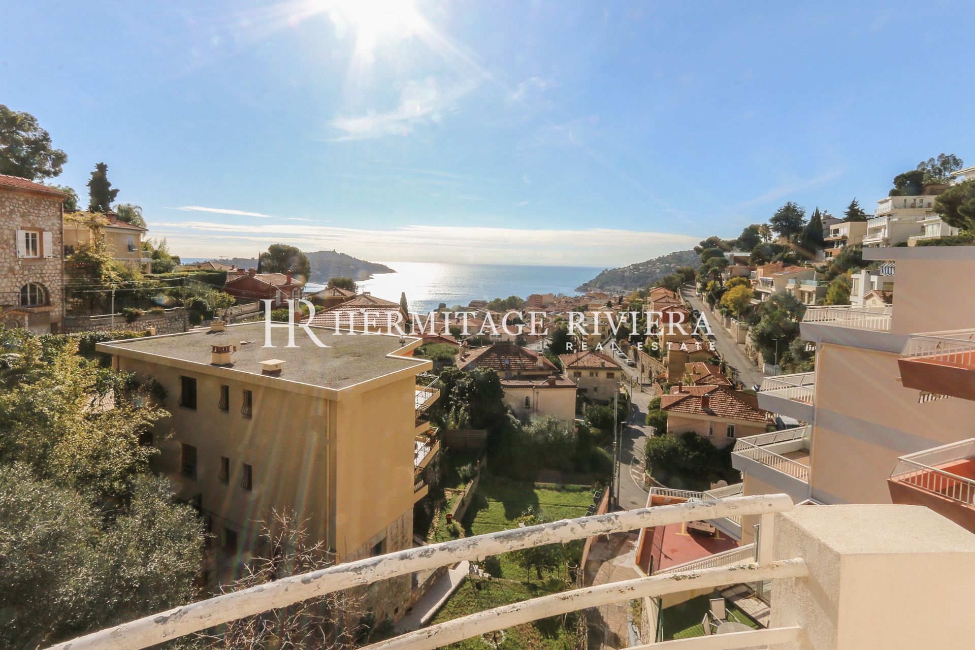 Villa reformada - Vista al mar - Cerca de playas (imagen 5)