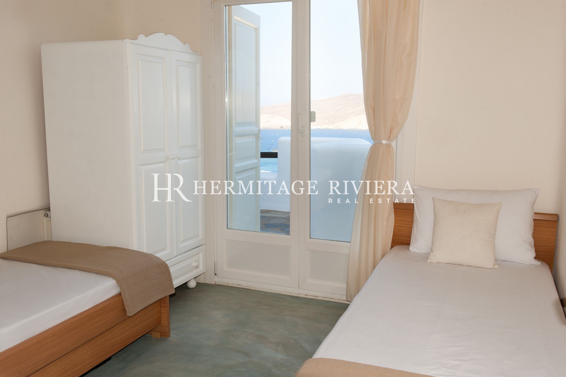 Villa greca perfettamente tradizionale con vista (immagine 13)