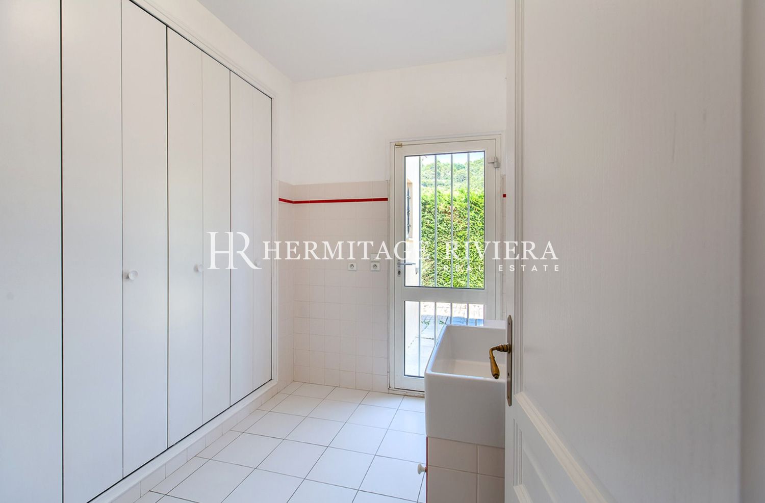 Villa in Villefranche-sur-Mer Сalm - Сlosed estate - Pool - Garden (image 21)