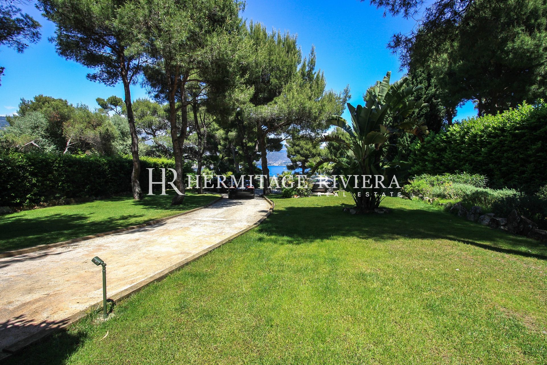 Villa à Saint-Jean-Cap-Ferrat Propriété moderne - Vue mer - Piscine chauffée (image 19)