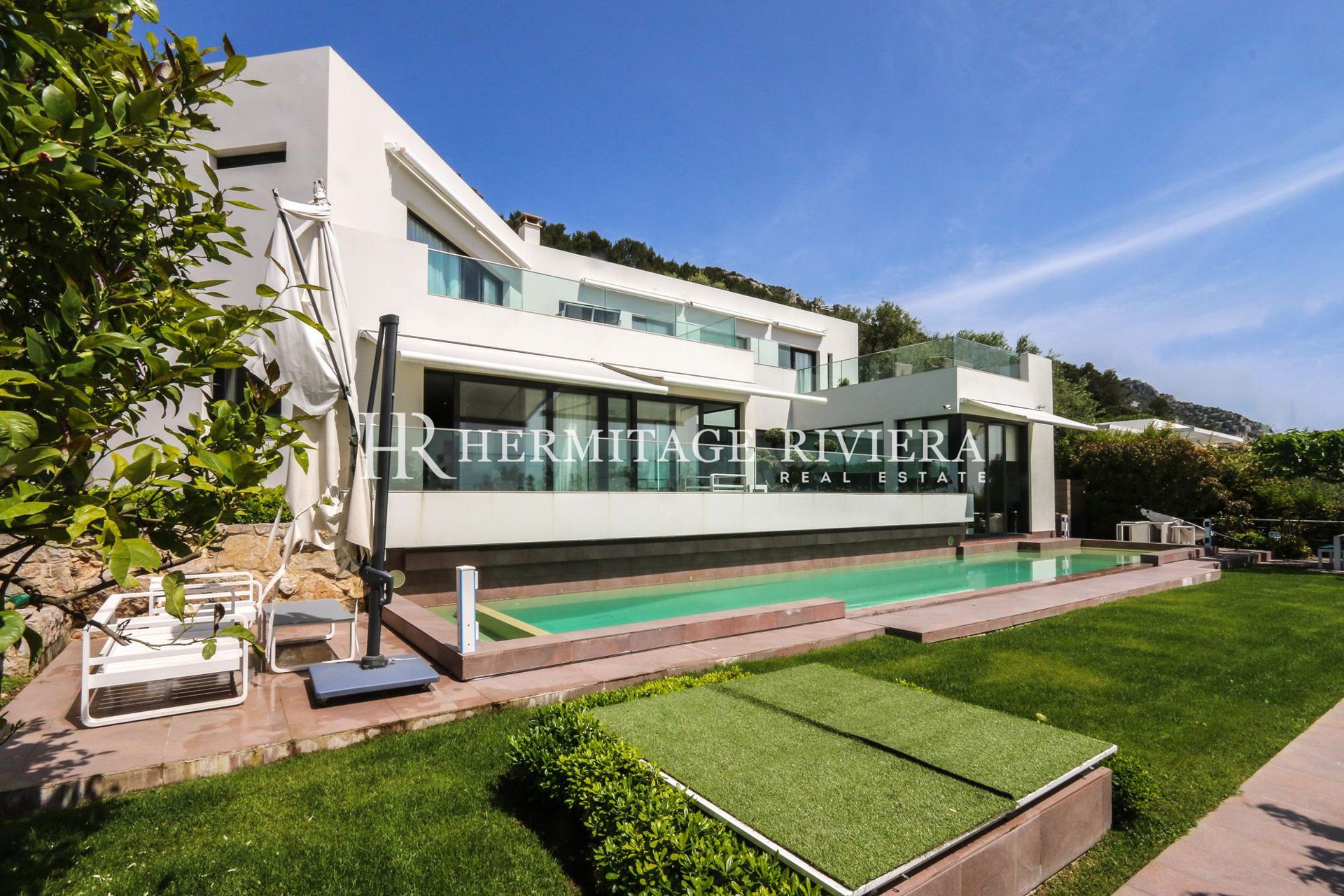 令人惊叹的现代别墅，享有海景和摩纳哥美景 (图片 2)