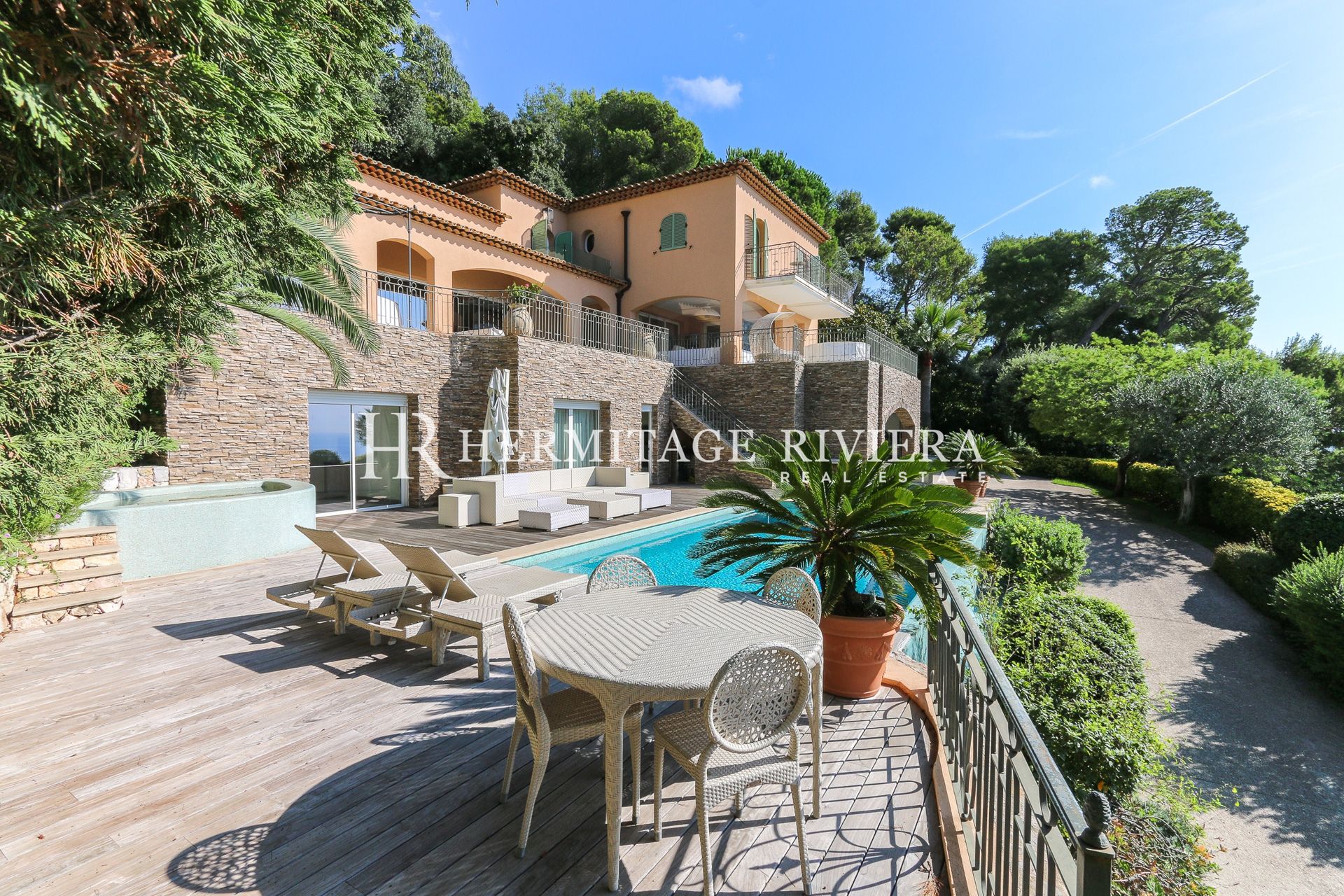 Sea views - Pool - Gated estate (image 7)