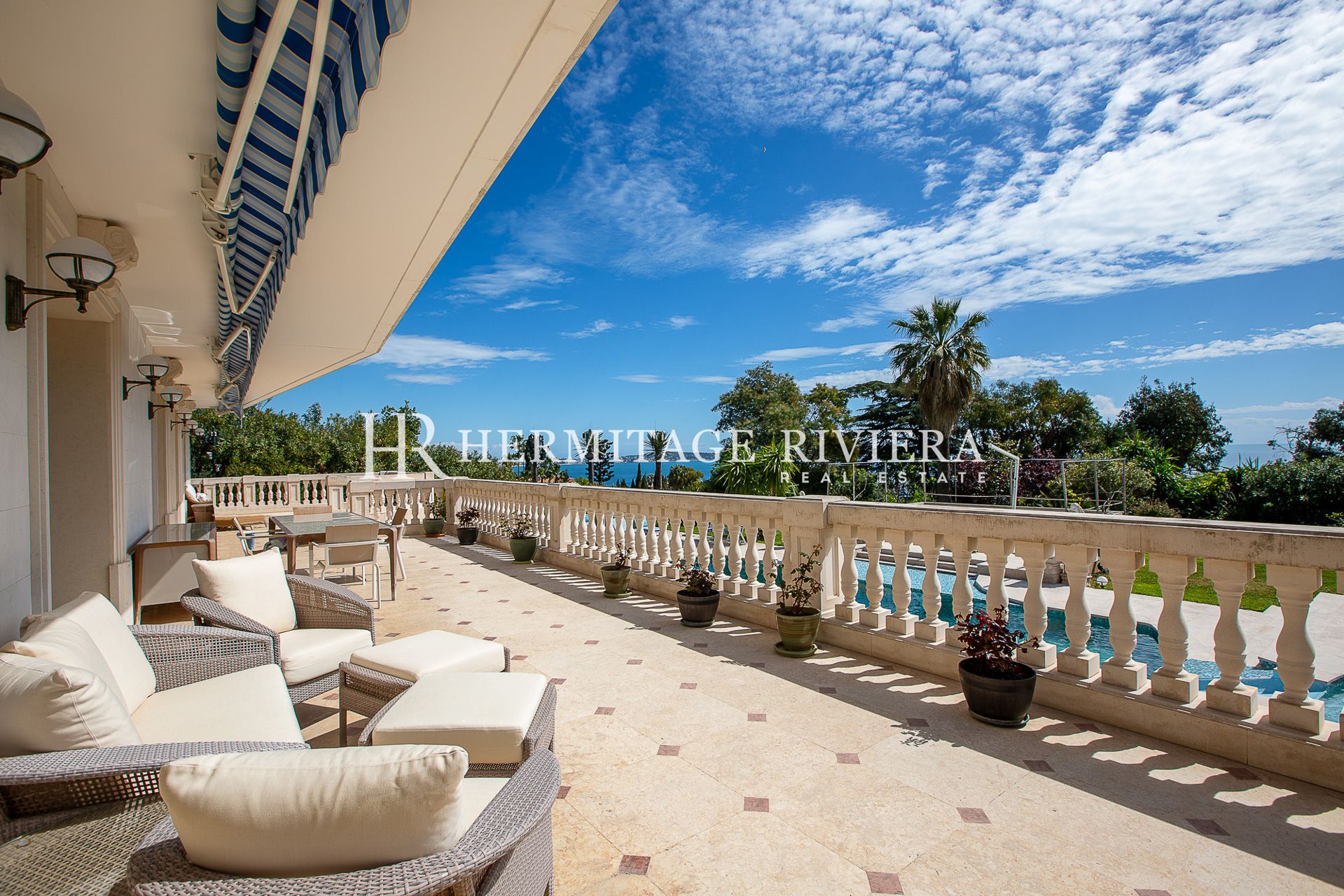 Exception prestigious property - Flat garden - Pool - Sea view  (image 7)