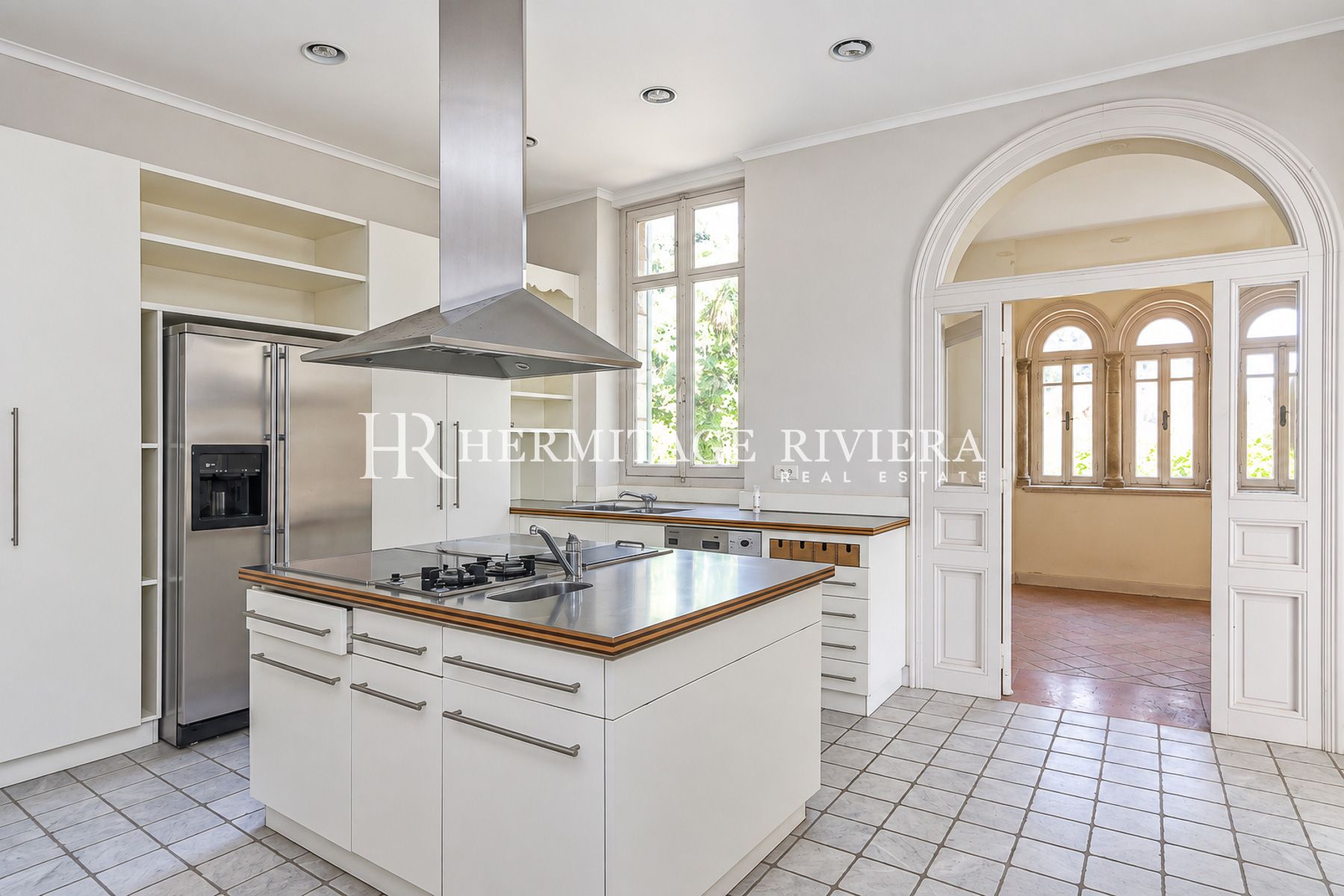 Villa in Menton Garavan Elegant 19th century stone mansion with sea view (image 13)