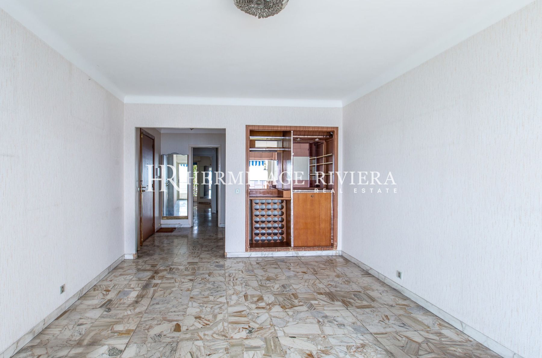 Apartment in Menton 3-bedroom apartment - Sea front - Terrasse - Sea view (image 4)