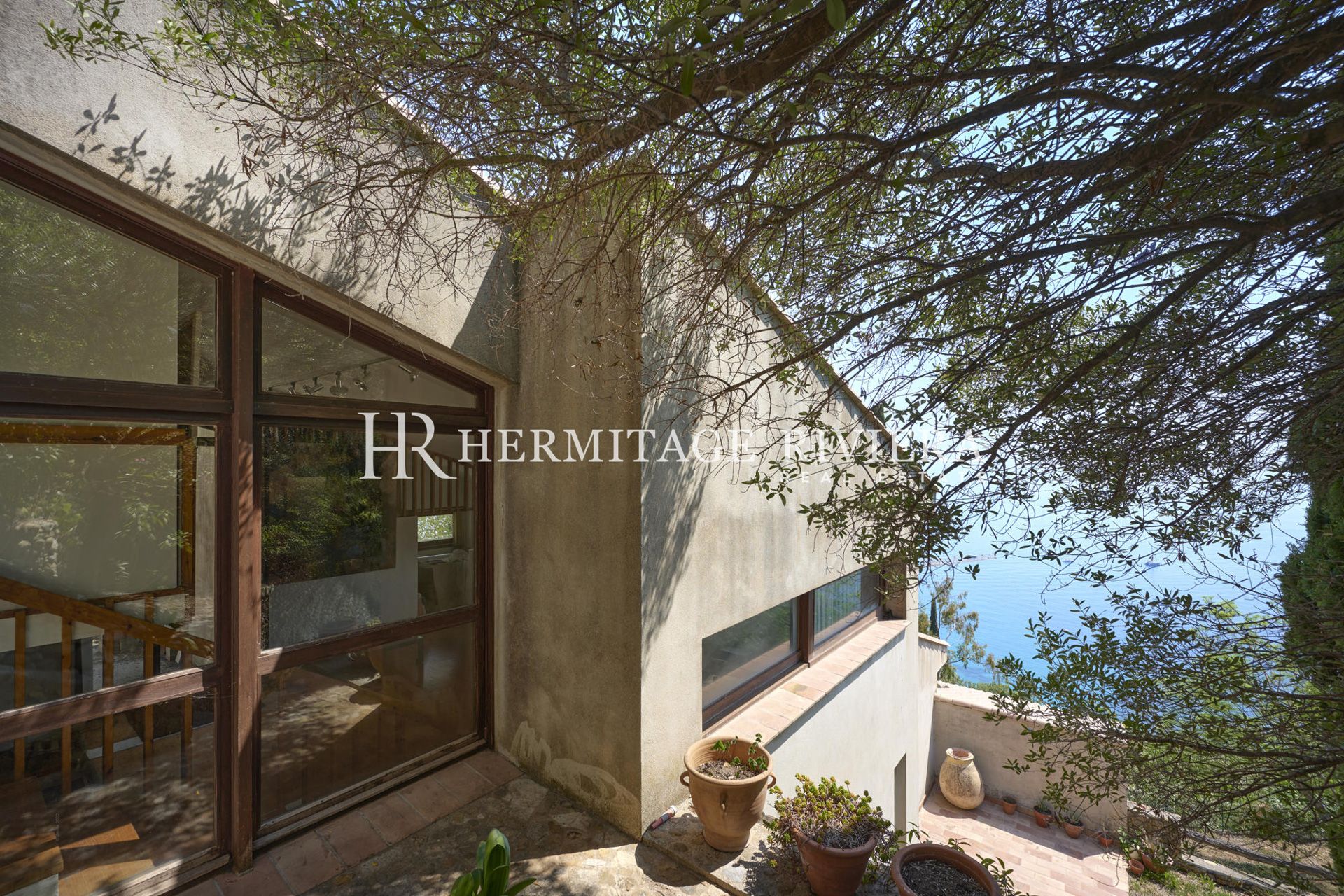 Contemporary villa with view Monaco  (image 7)