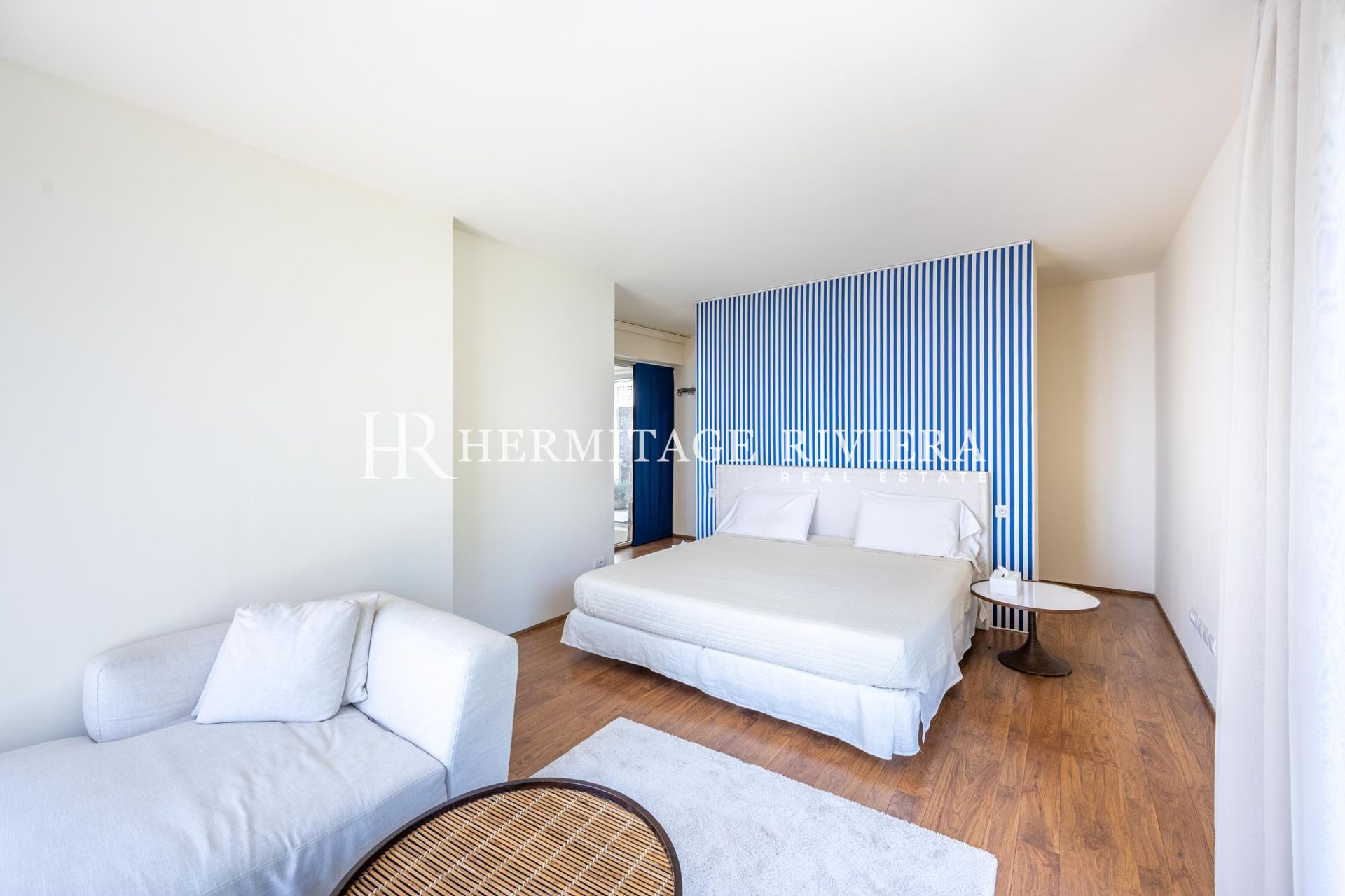 Modern villa - Panoramautsikt över havet - Pool (bild 14)