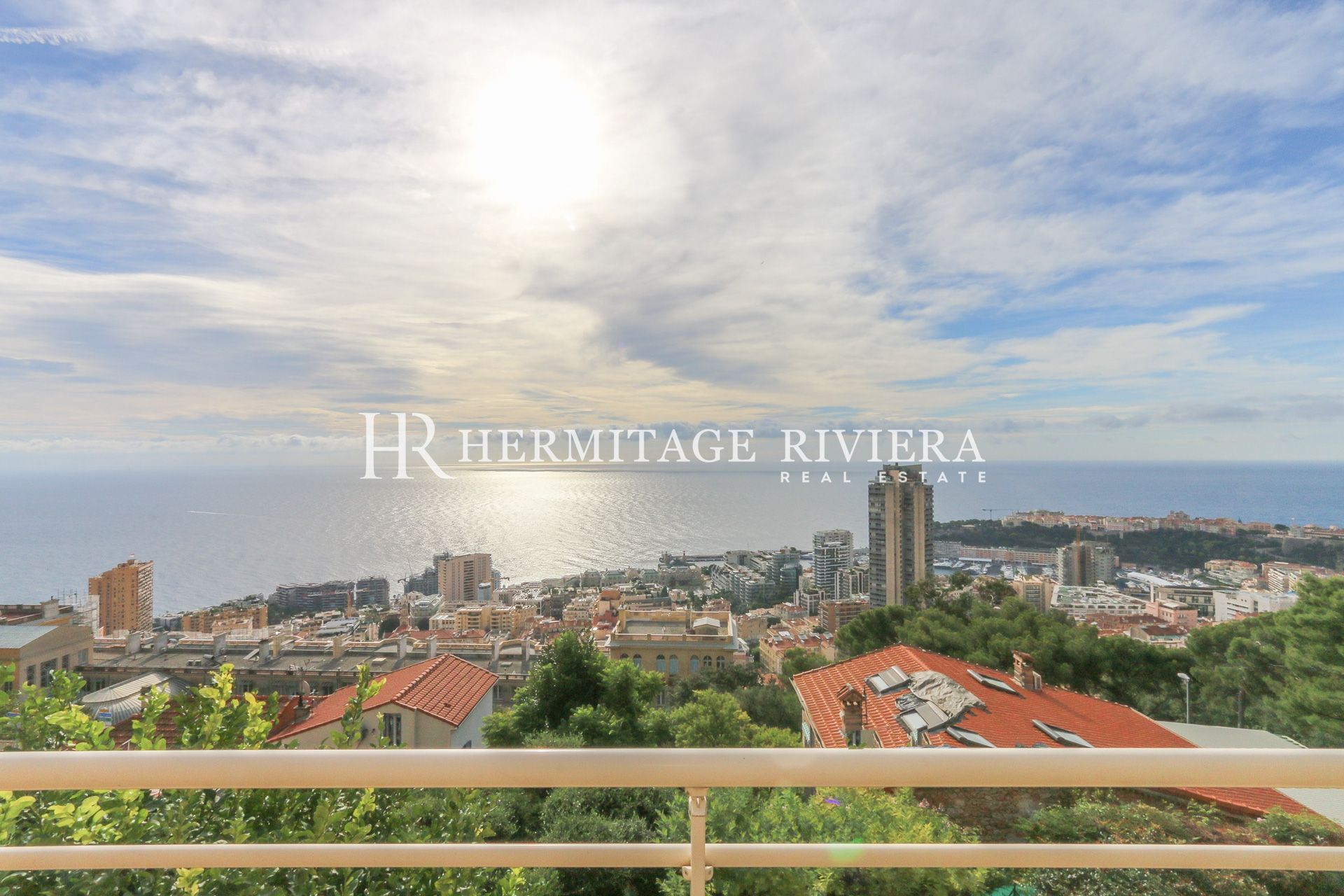 2 bedroom apartment - Duplex - View Monaco - Pool (image 4)