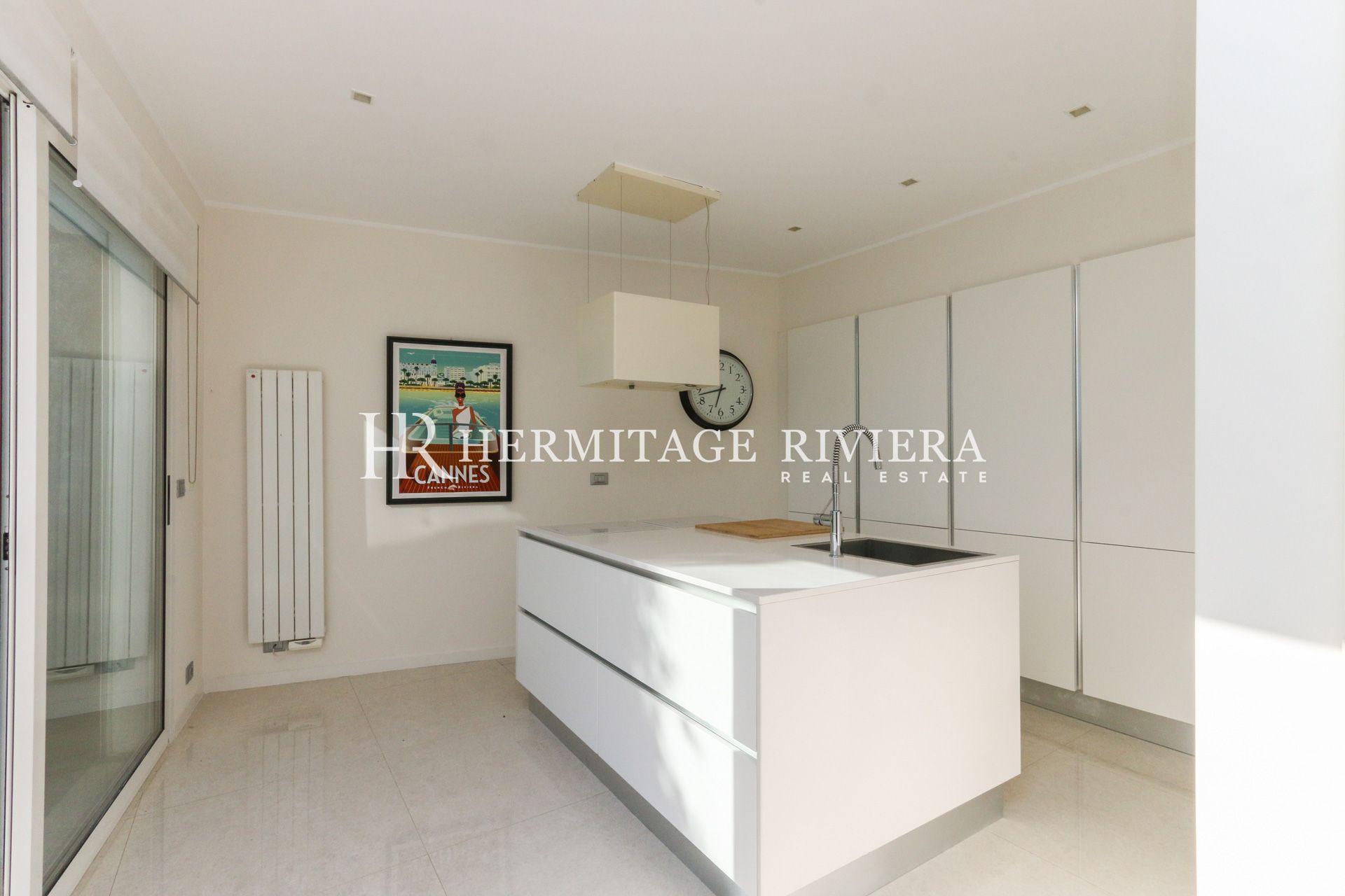 Contemporary villa - Sea view - Pool - Garage  (image 17)