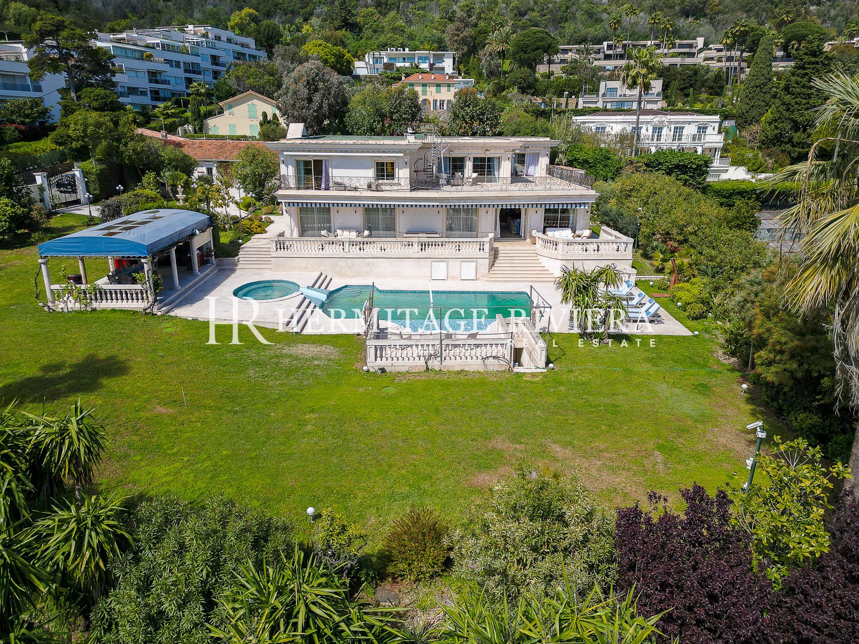 Exception prestigious property - Flat garden - Pool - Sea view  (image 3)
