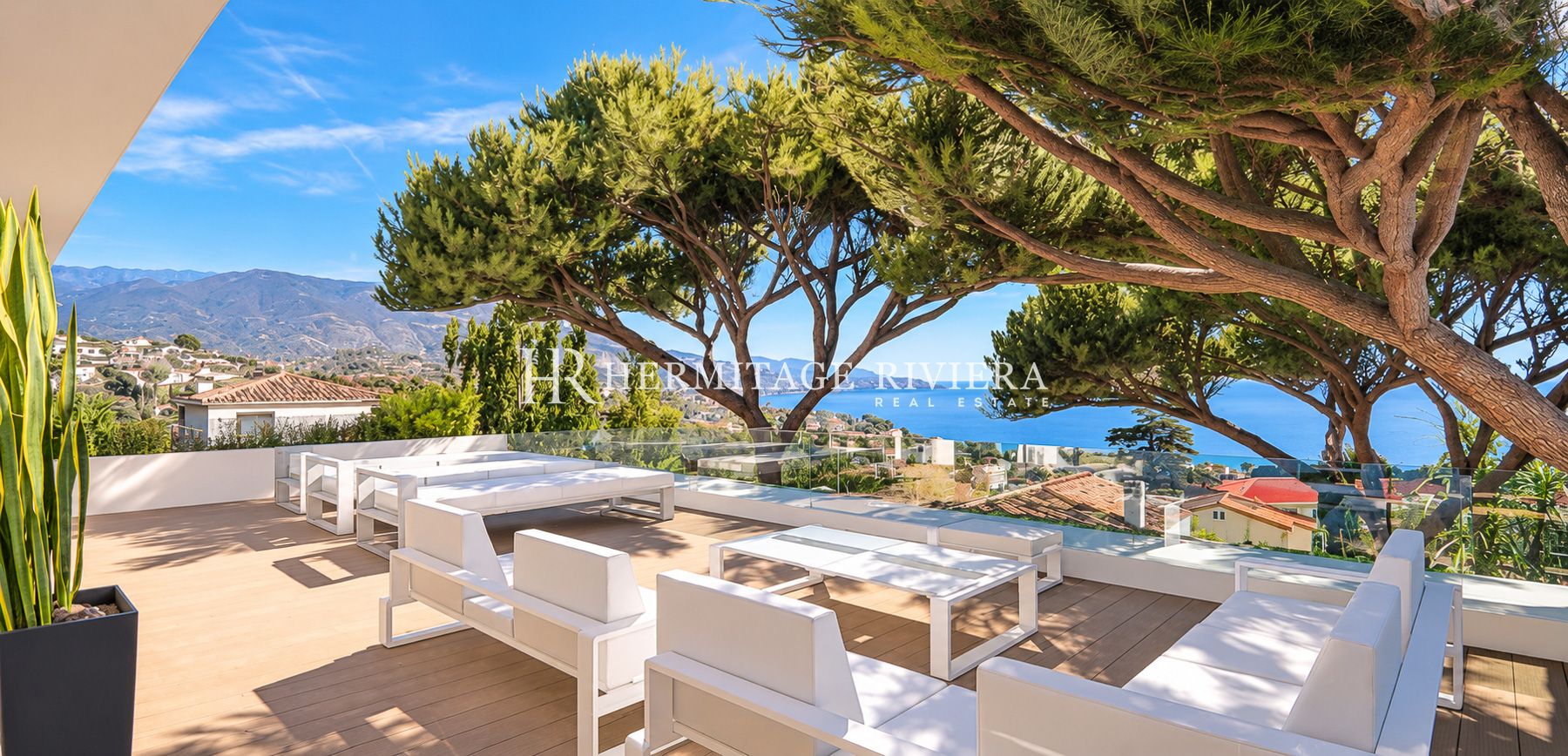 Villa in Roquebrune-Cap-Martin Modern renovated villa - Sea view - Pool (image 3)