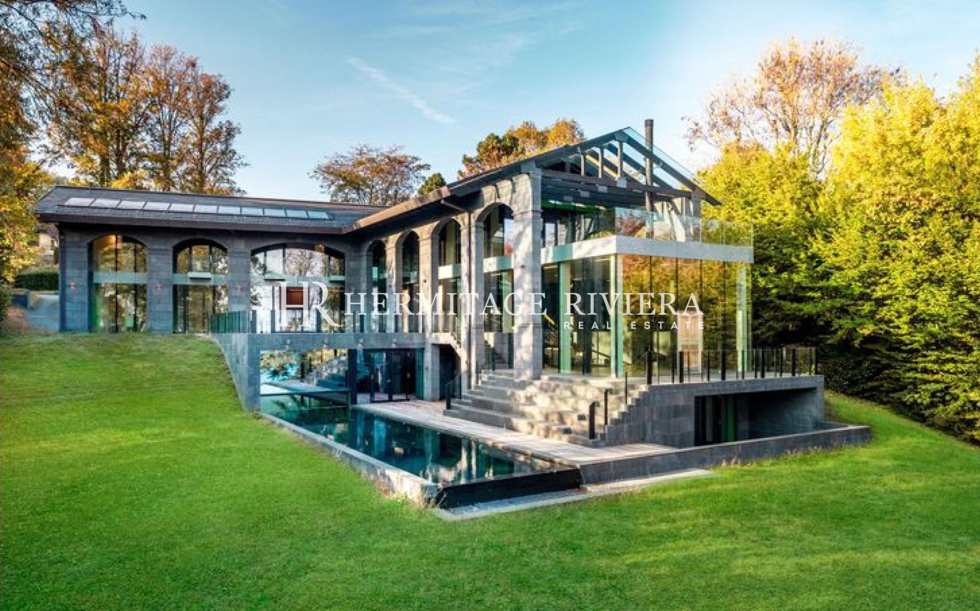 New waterfront mansion - Private beach  (image 3)