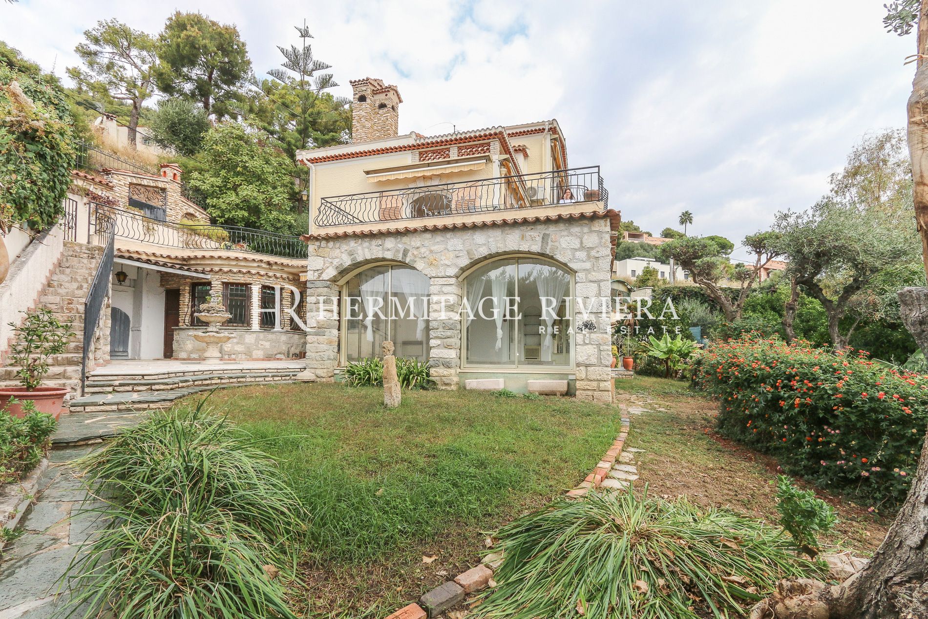 Villa to modernise - View Mer - Close Monaco (image 2)