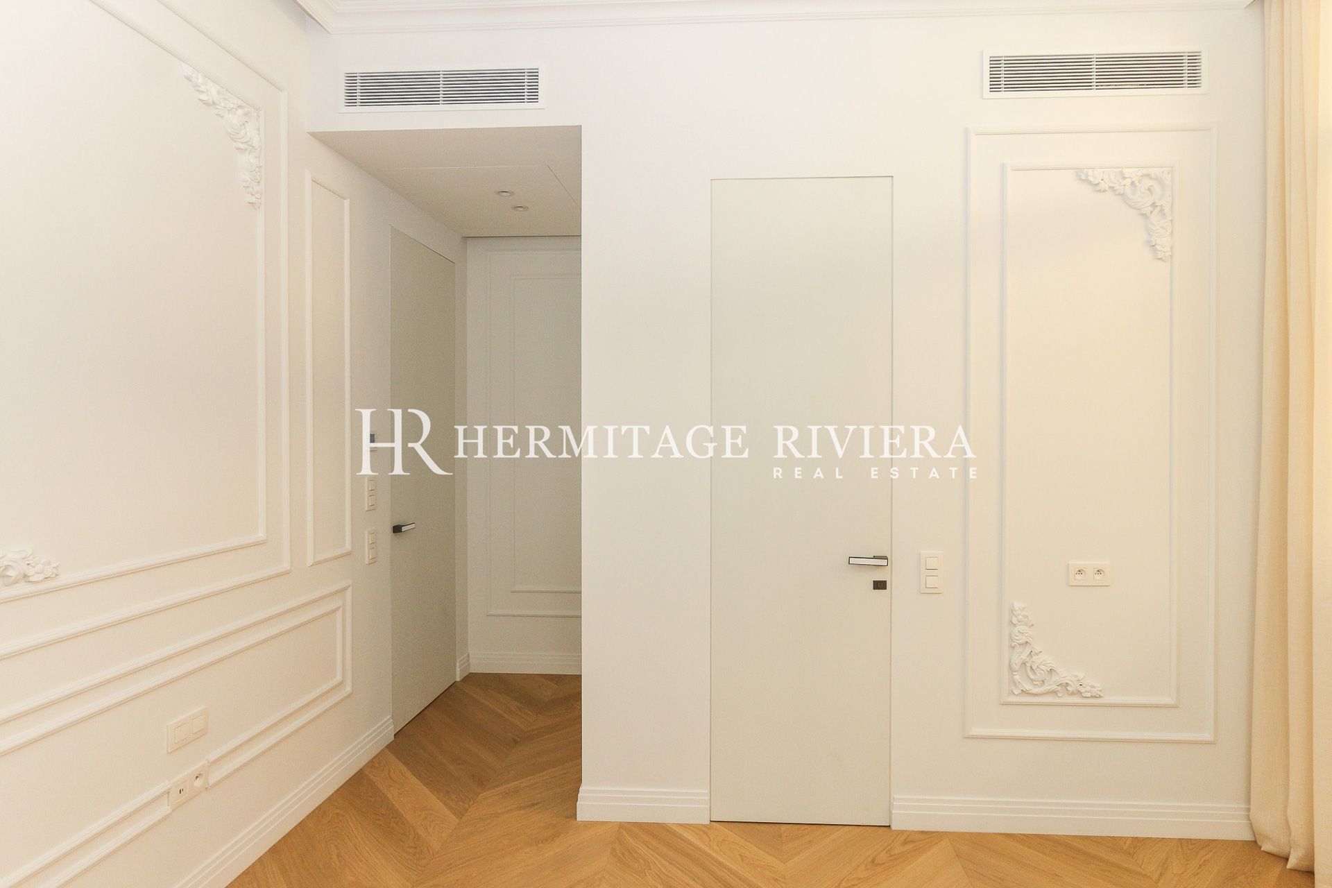 Exceptional apartment in the heart of Cap d'Ail  (image 19)