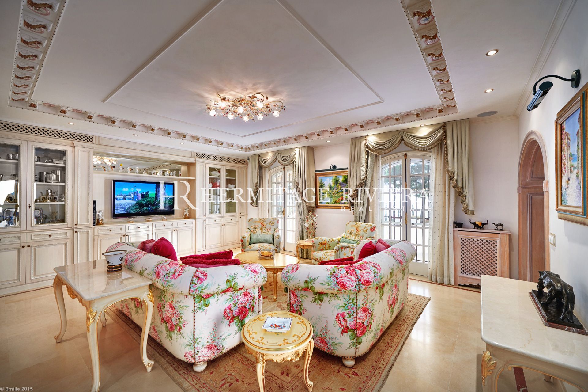 Stunning property - Tennis court - Football field - Heliport (image 6)