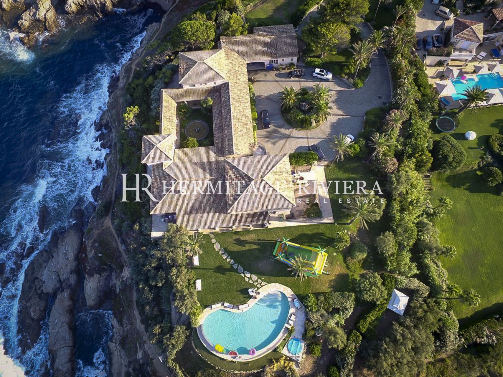 Fronte mare - Accesso diretto al mare - Piscina - Tenuta chiusa (immagine 5)