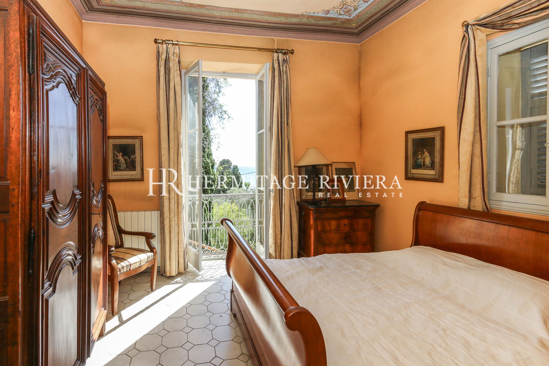 Affascinante villa di inizio secolo con foresteria e giardino botanico (immagine 20)