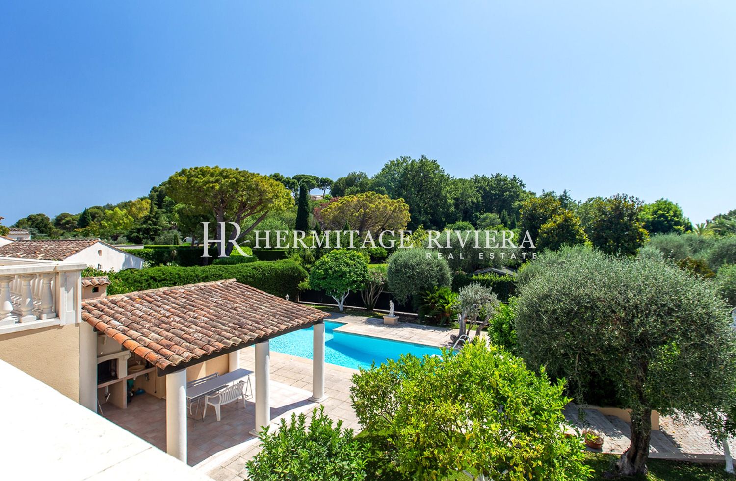 Villa in Villefranche-sur-Mer Сalm - Сlosed estate - Pool - Garden (image 1)