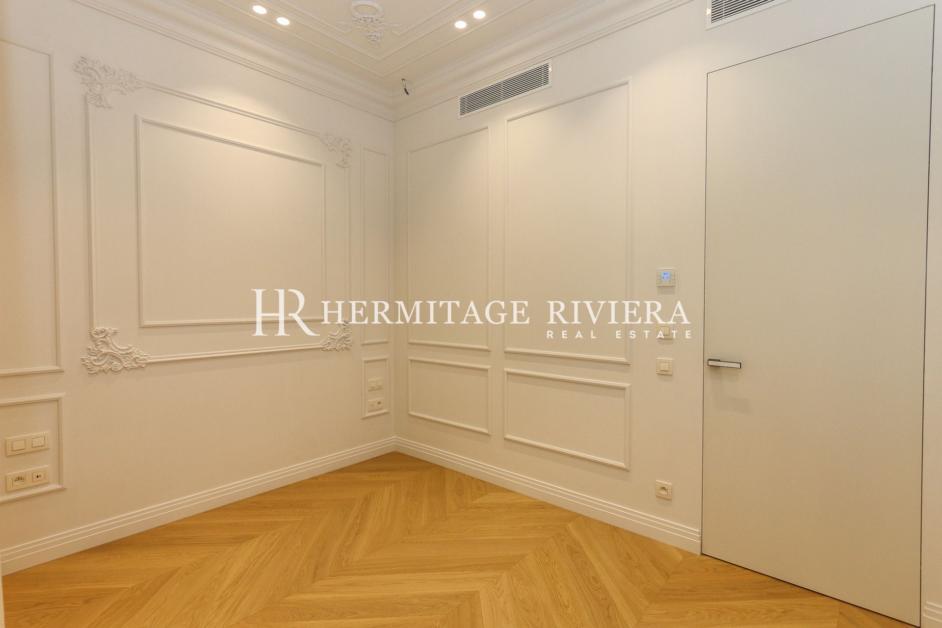 Exceptional apartment in the heart of Cap d'Ail  (image 20)