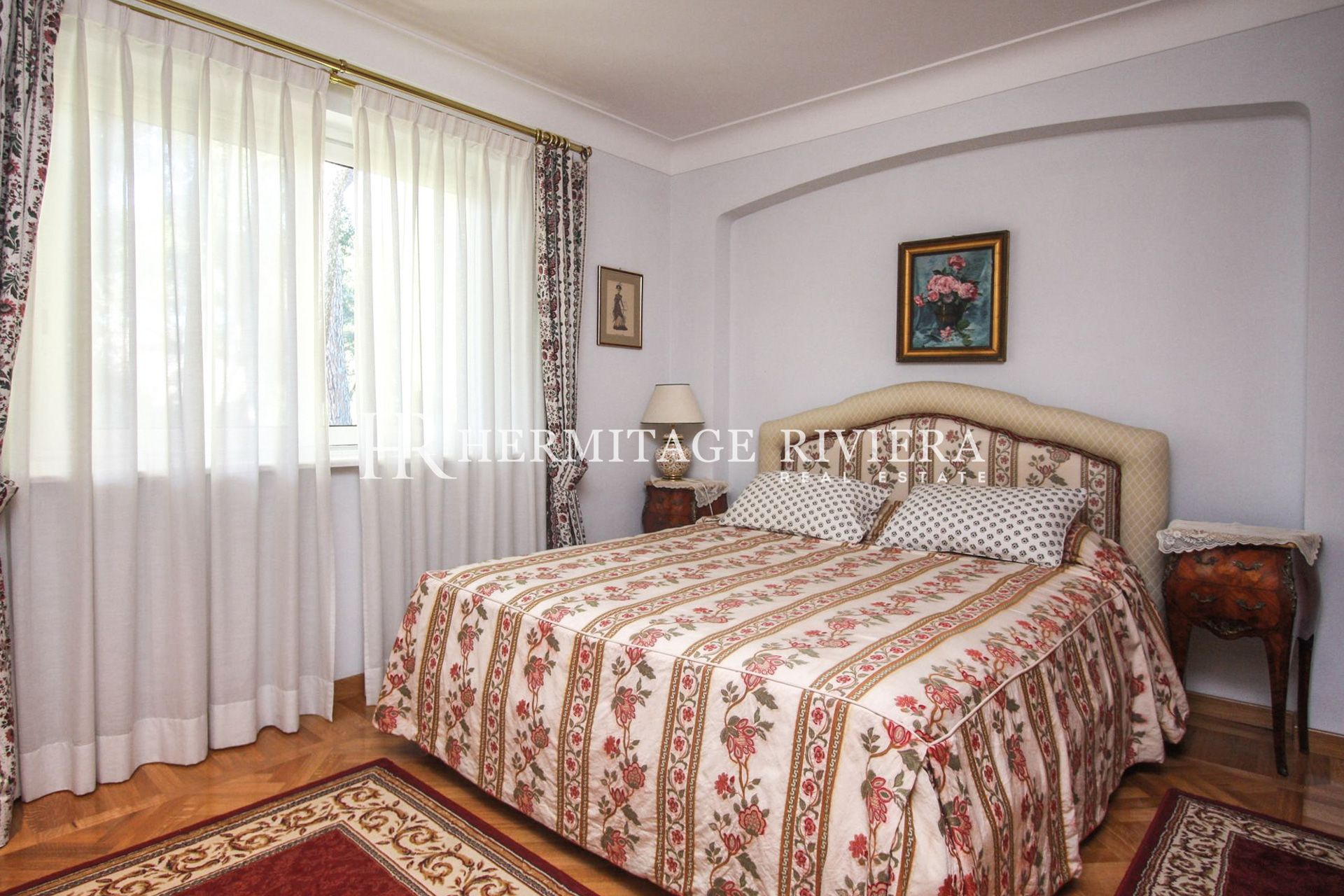 With flat garden (image 12)