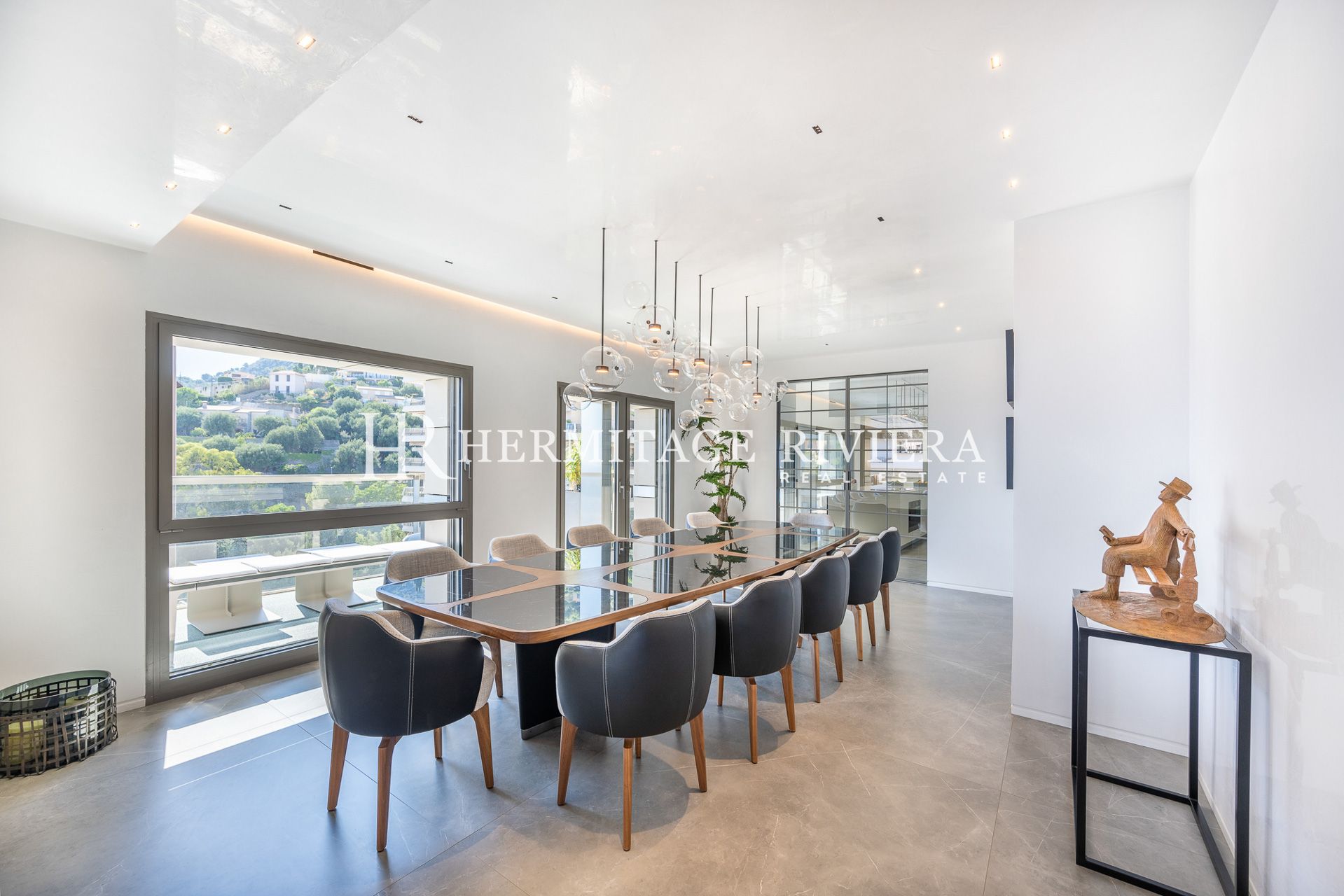 Apartment in Jardin Exotique Monaco  5 bedrooms- Terrace - Views of Monaco - Calme (image 8)