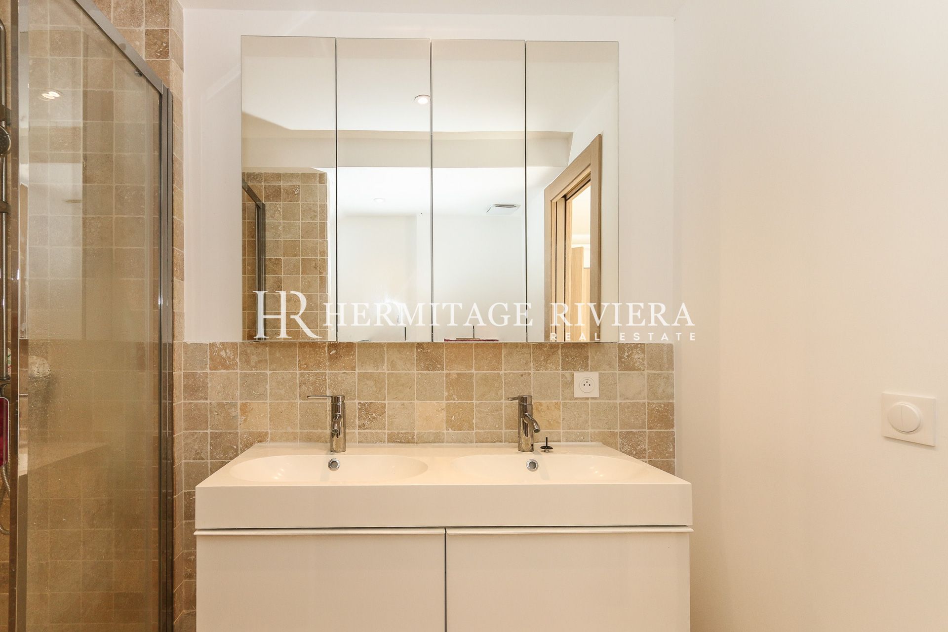 Villa reformada - Vista al mar - Cerca de playas (imagen 20)