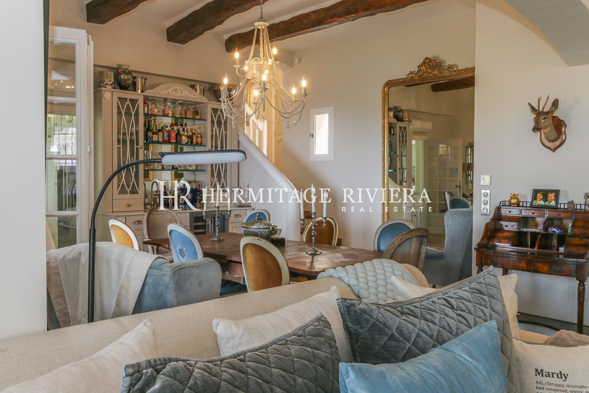 Villa ristrutturata - Vista sul paese - Piscina (immagine 10)