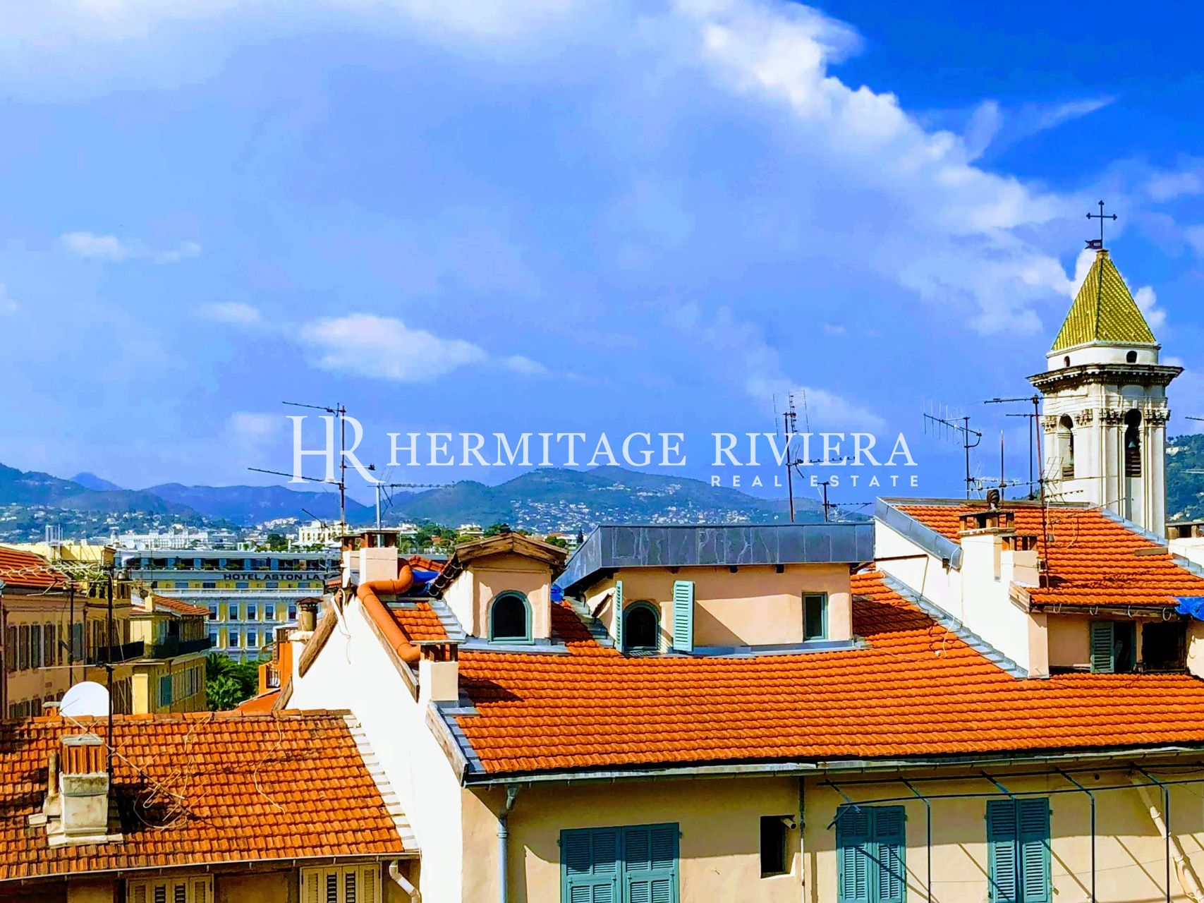 4 bedroom apartment - Waterfront - Renovated - Sea views  (image 24)