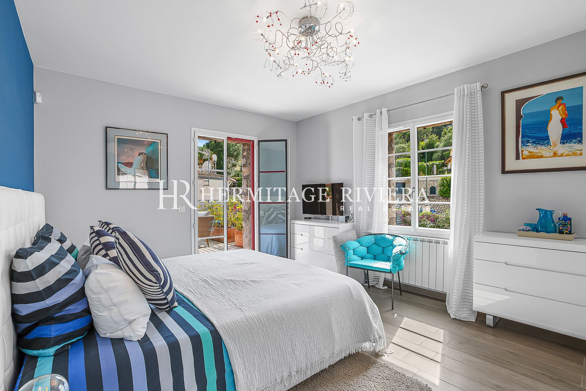 In the heart of the village - Sea view - Pool (image 19)