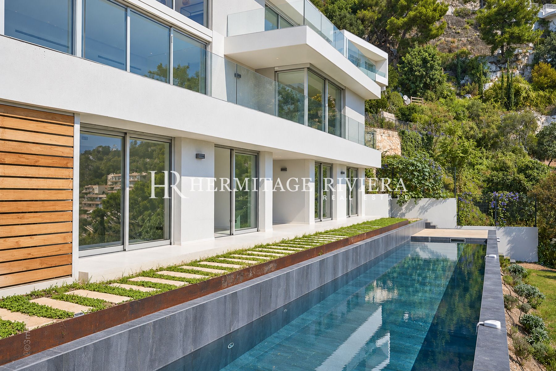 Villa in Villefranche-sur-Mer Luxury property - Sea Views - Pool (image 3)