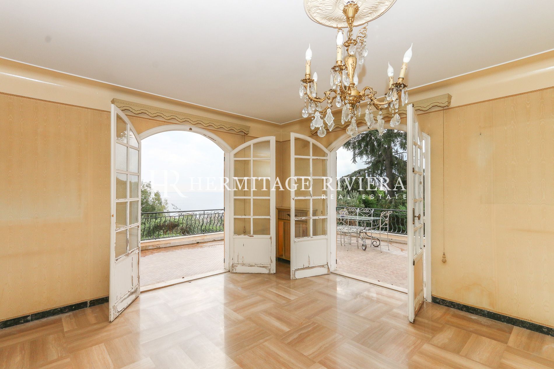 Villa zum Modernisieren - Blick Meer - Nähe Monaco (bild 4)