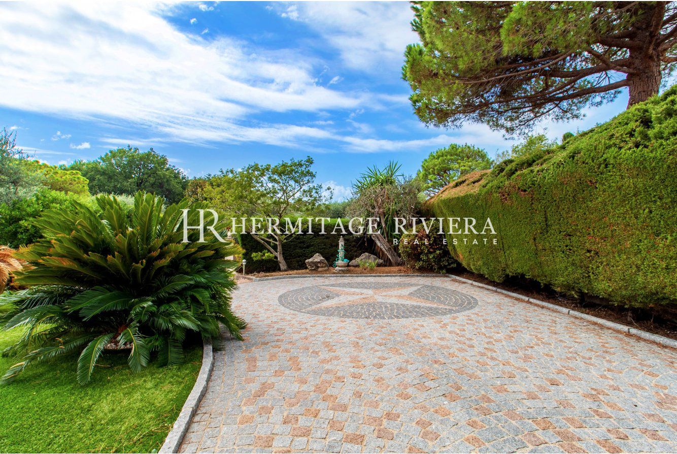 Сalm - Сlosed estate - Pool - Garden (image 5)