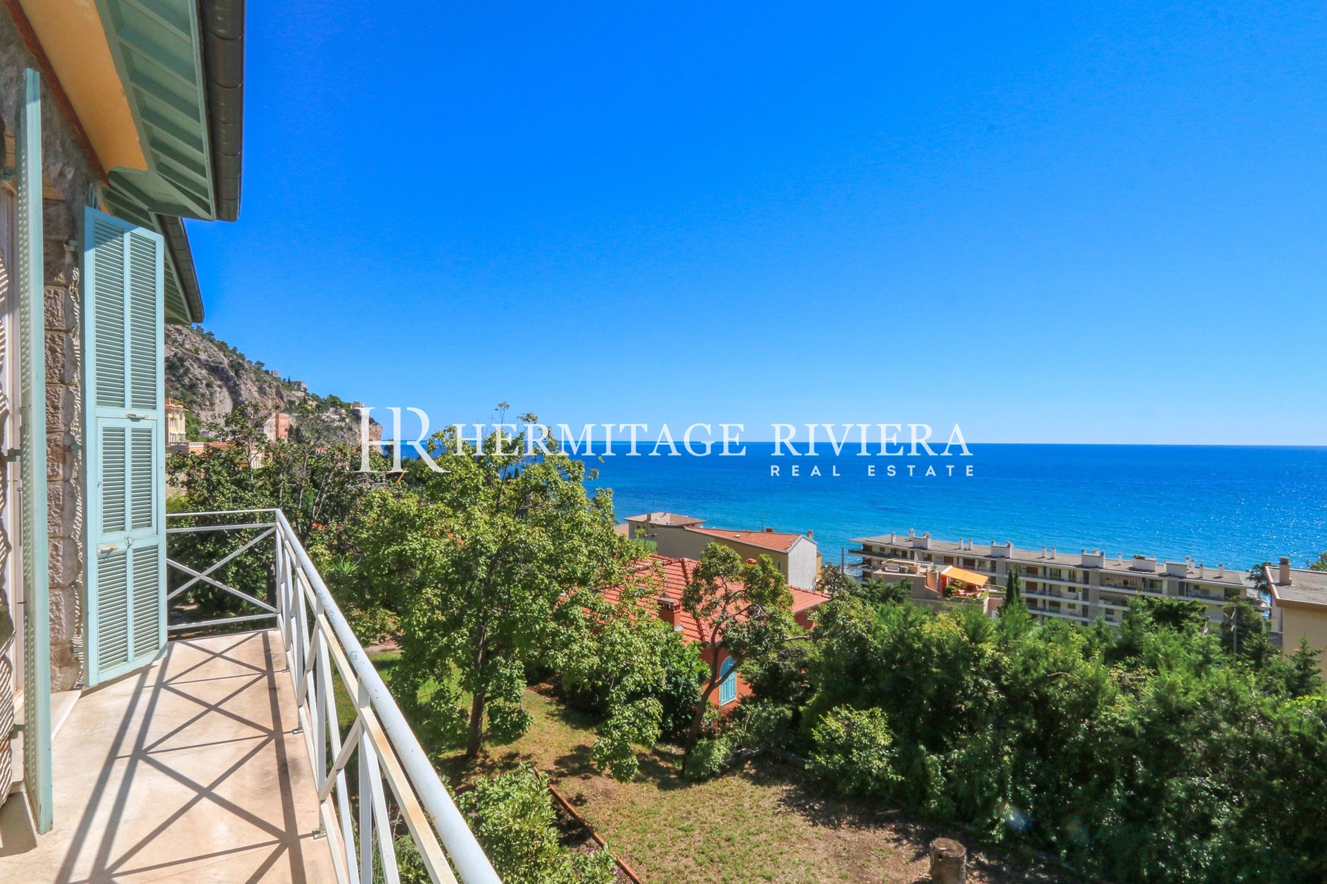 Elegant 19th century stone mansion with sea view (image 2)