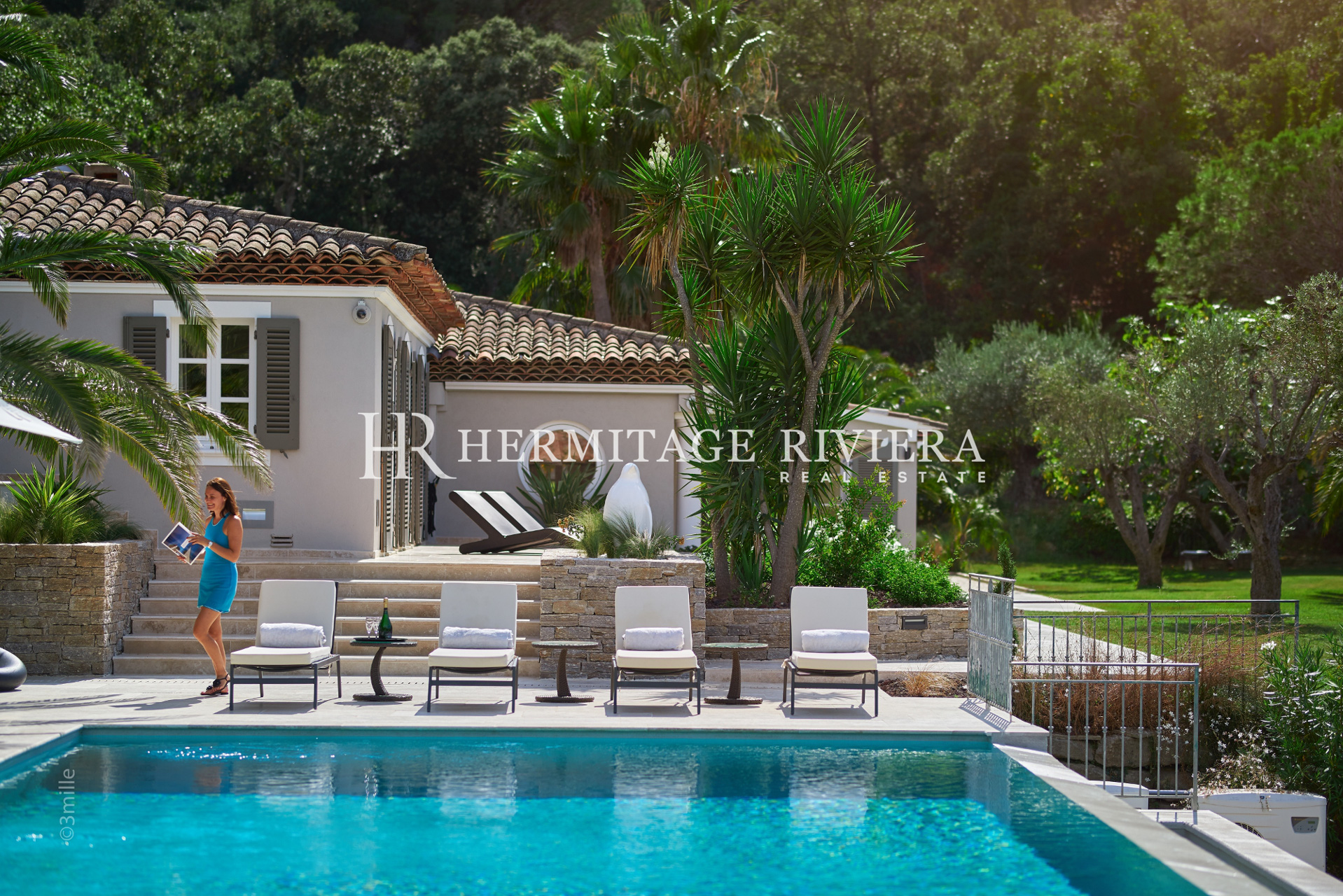 Spacious villa offering exceptional views  (image 29)