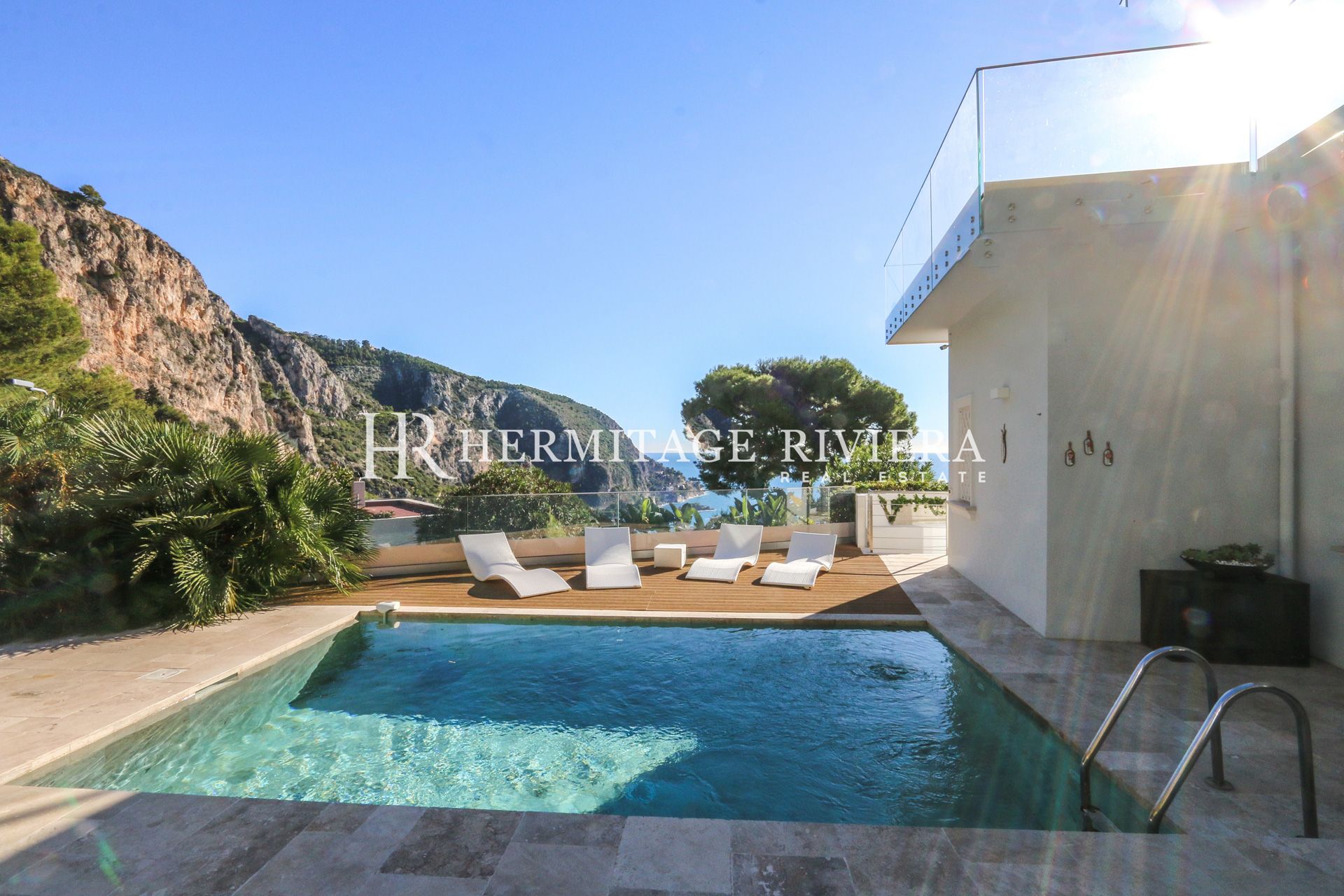 Contemporary villa - Sea view - Pool - Garage  (image 3)