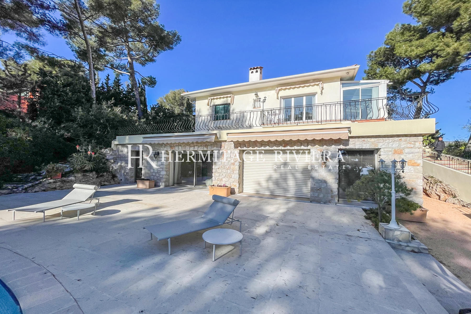 Property with views Monaco in sought after location (image 3)