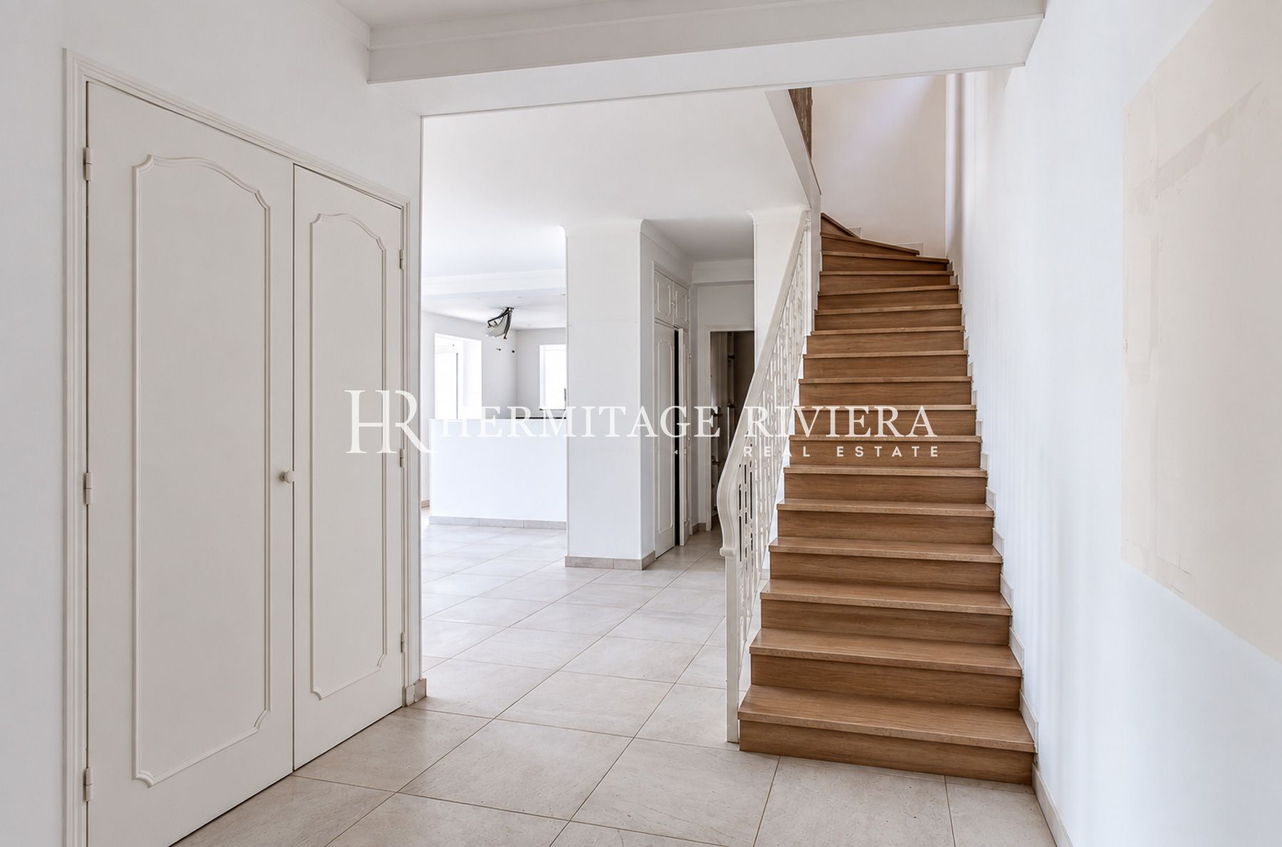 Villa à La Turbie  Villa néo-provençale - Vue mer - Près de Village La Turbie (image 12)