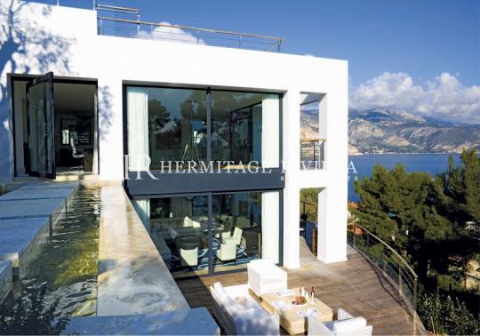 The Finest Villa to Hire in Cap Ferrat