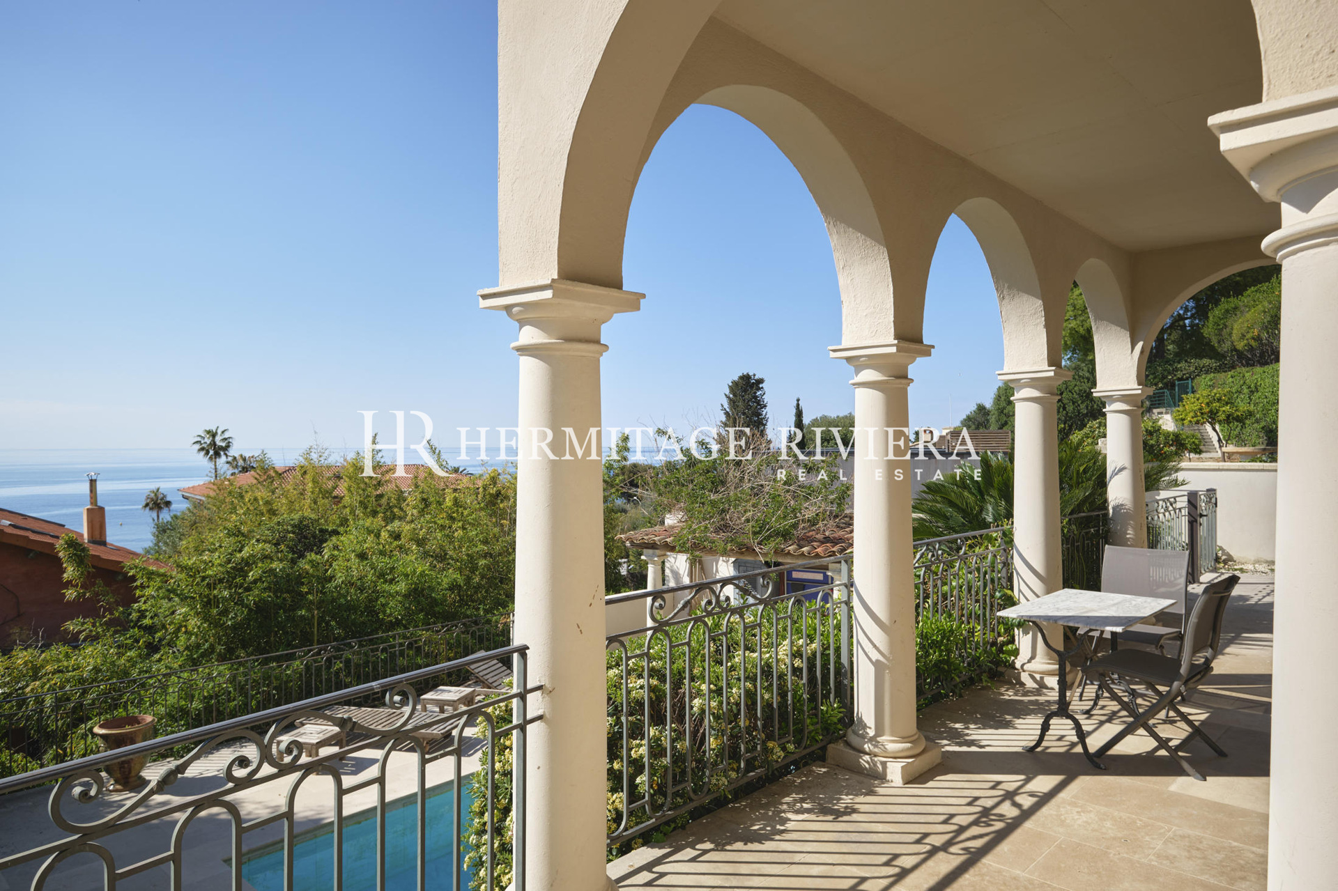 Elegant period property with sea view near Monaco  (image 3)