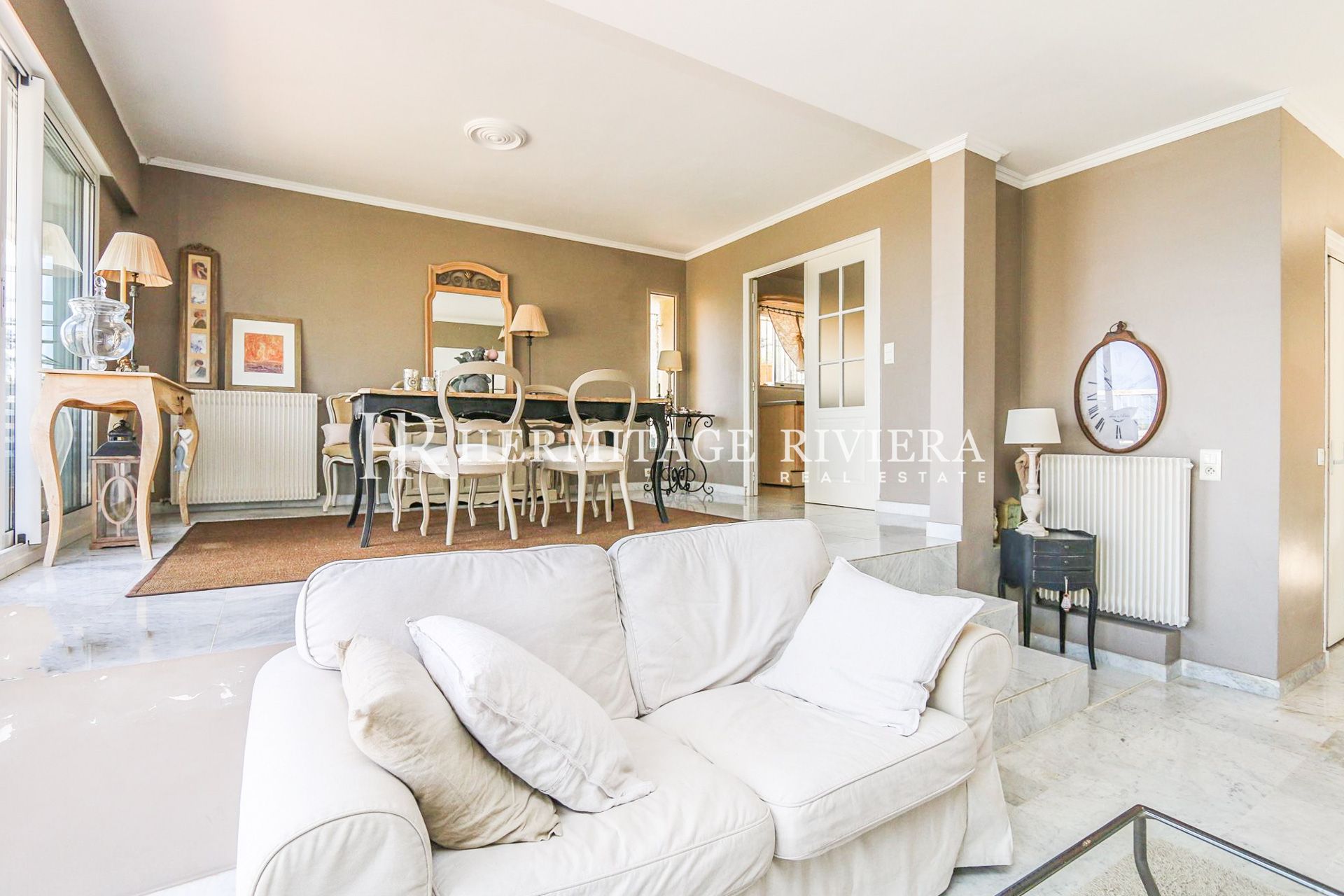 Penthouse - 2 bedroom - Panoramic sea views - Terrace (image 7)