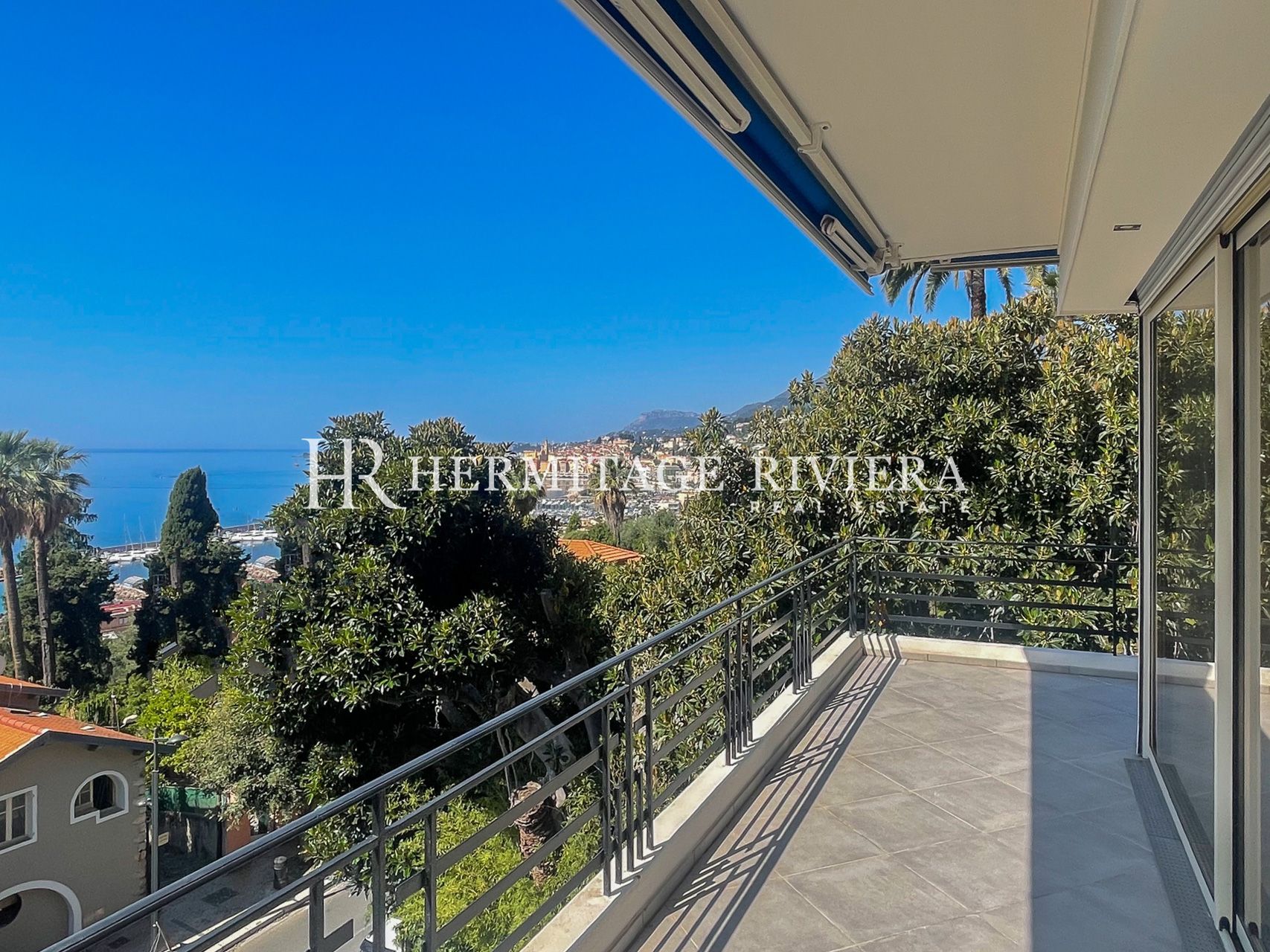 Penthouse i Menton Garavan Penthouse - Tæt på strandpromenaden - Havudsigt (billede 11)