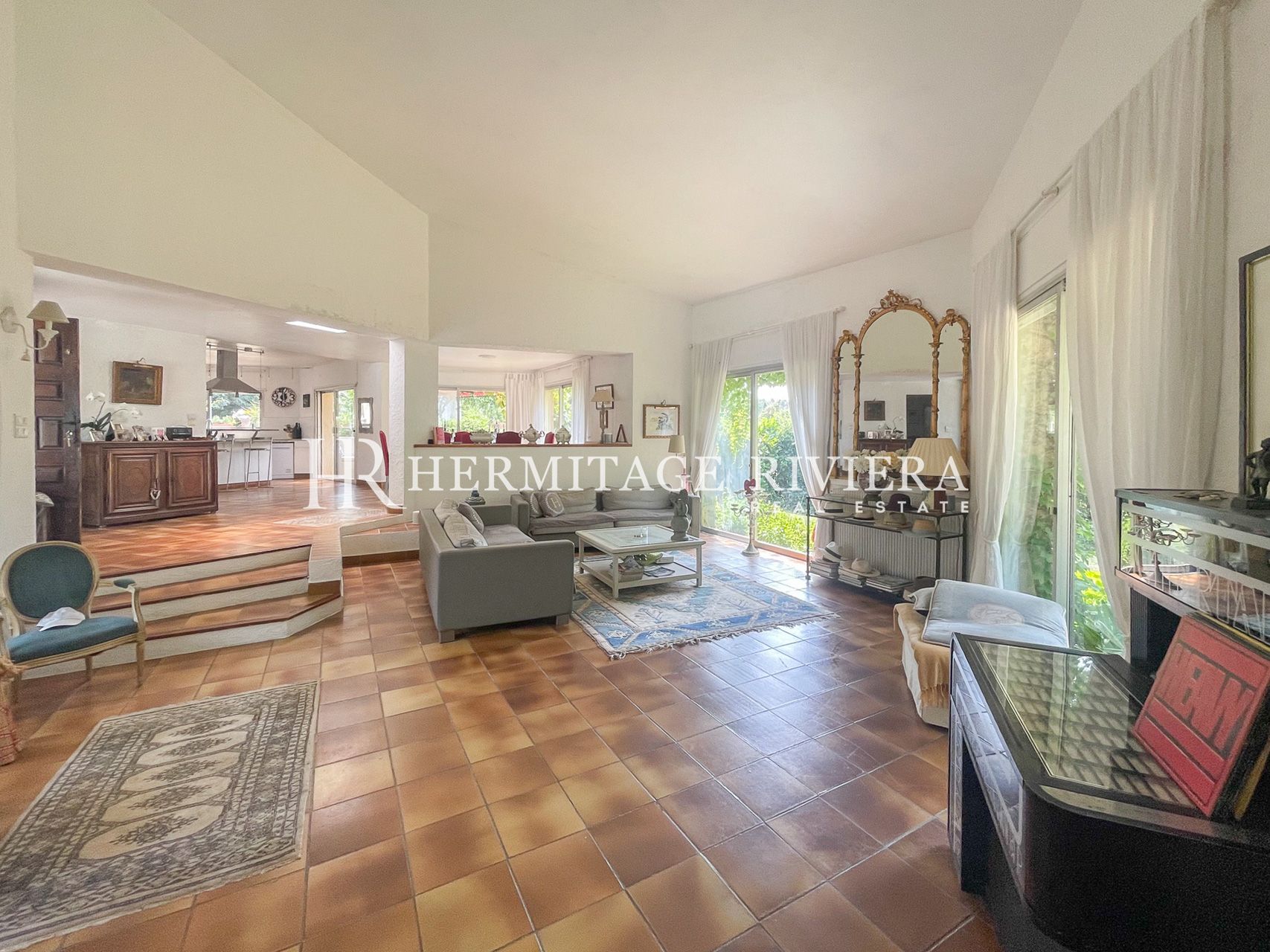 Villa i Vence Rummeligt hjem på rolig, flad og stor grund (billede 5)
