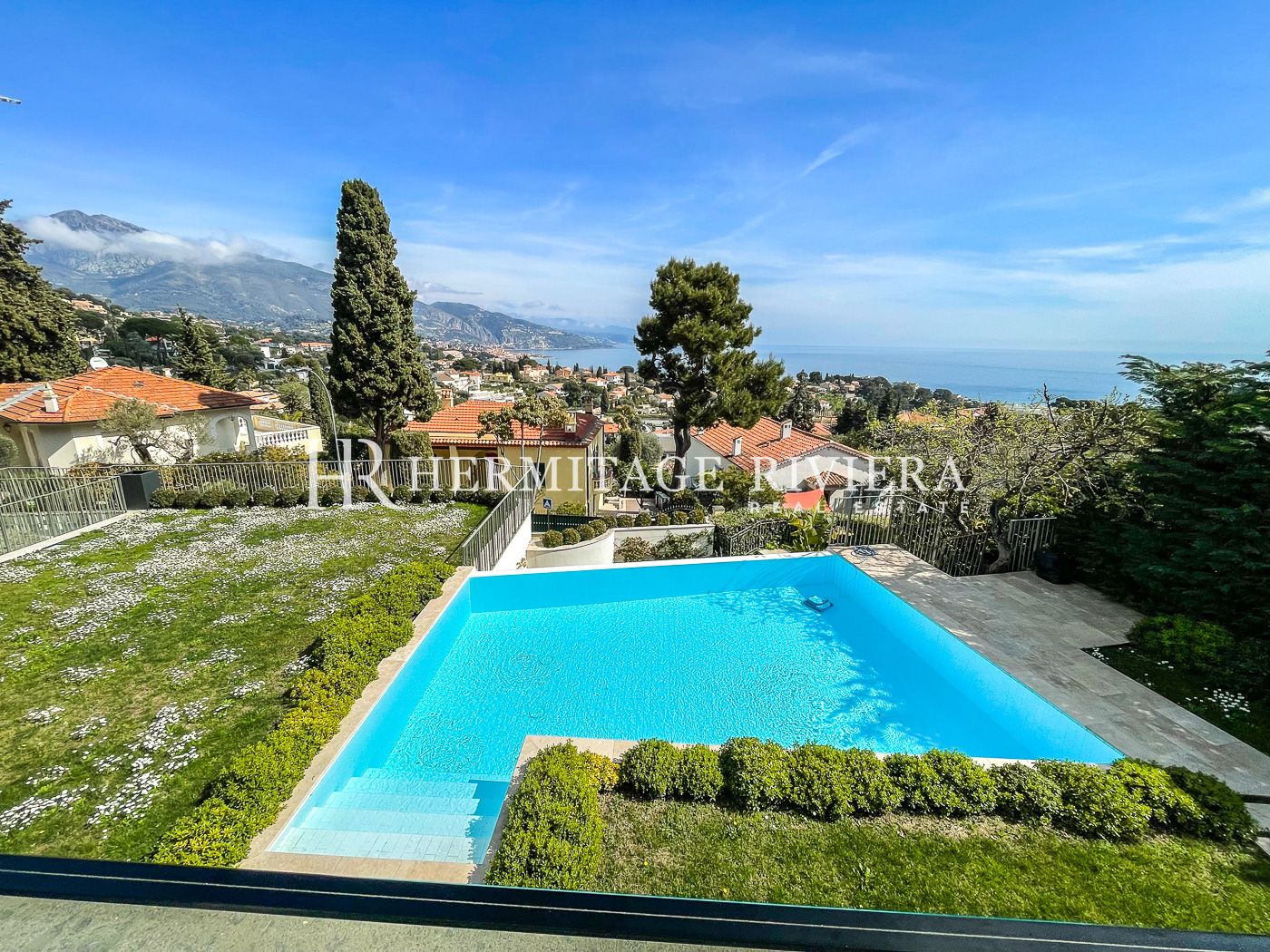 Luxurious modern villa - Pool - Sea view (image 2)