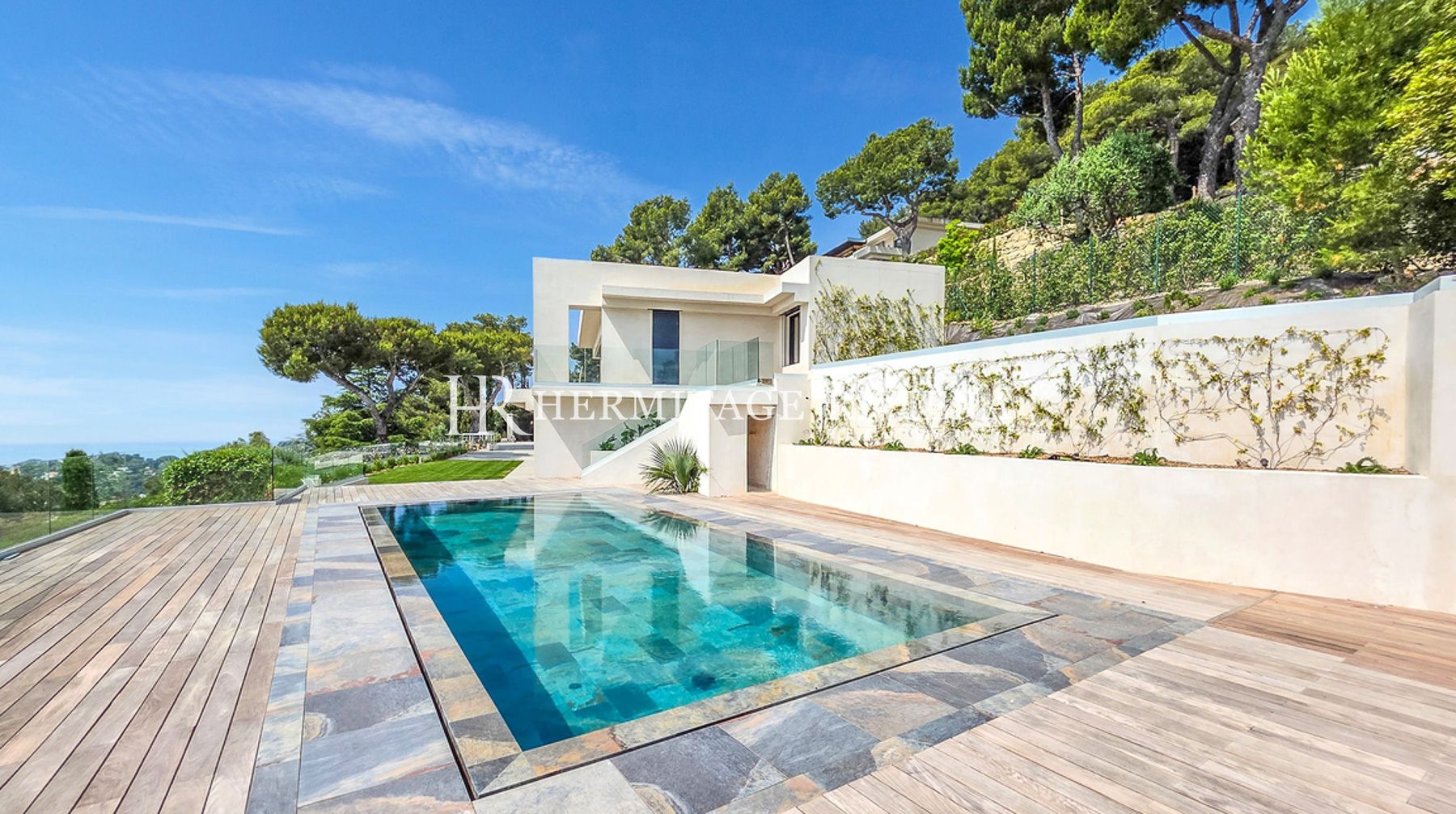 Villa à Roquebrune-Cap-Martin Villa contemporaine neuve - Vue mer - Piscine  (image 1)