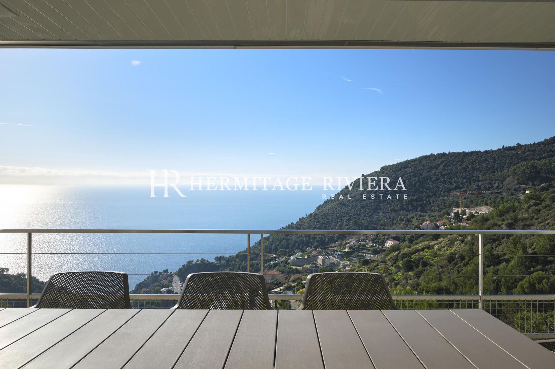 Modern villa in secure domain close Monaco (image 15)